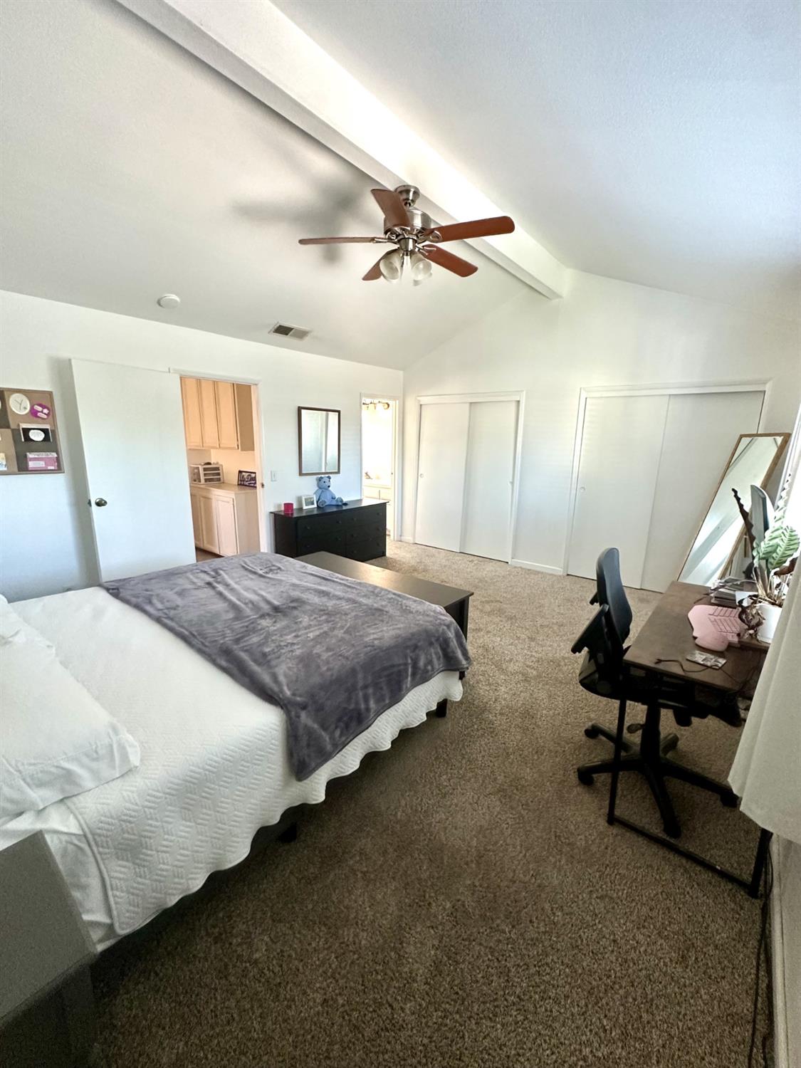 99 Rosewood Cir, Madera, CA 93637