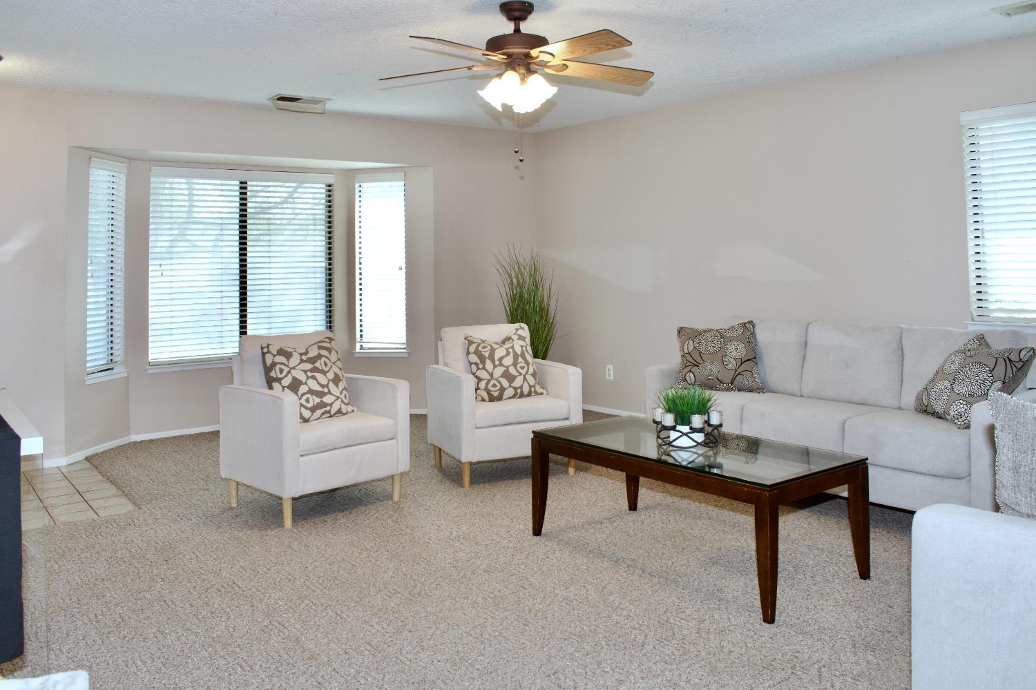 1721 Holland Ave, Clovis, CA 93611