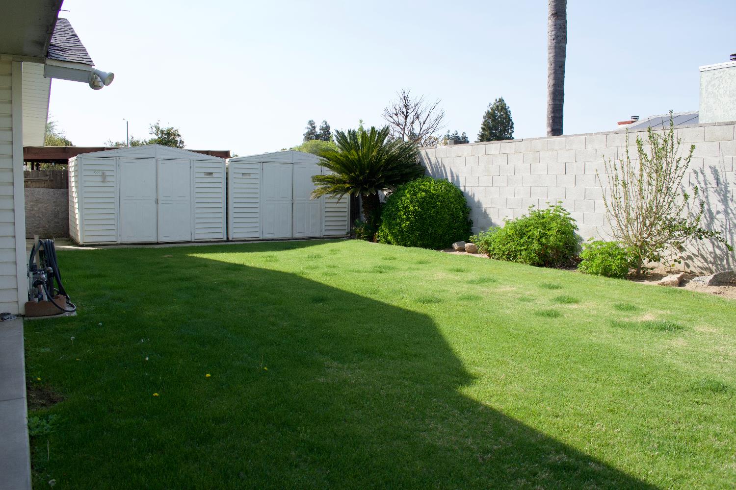 1721 Holland Ave, Clovis, CA 93611