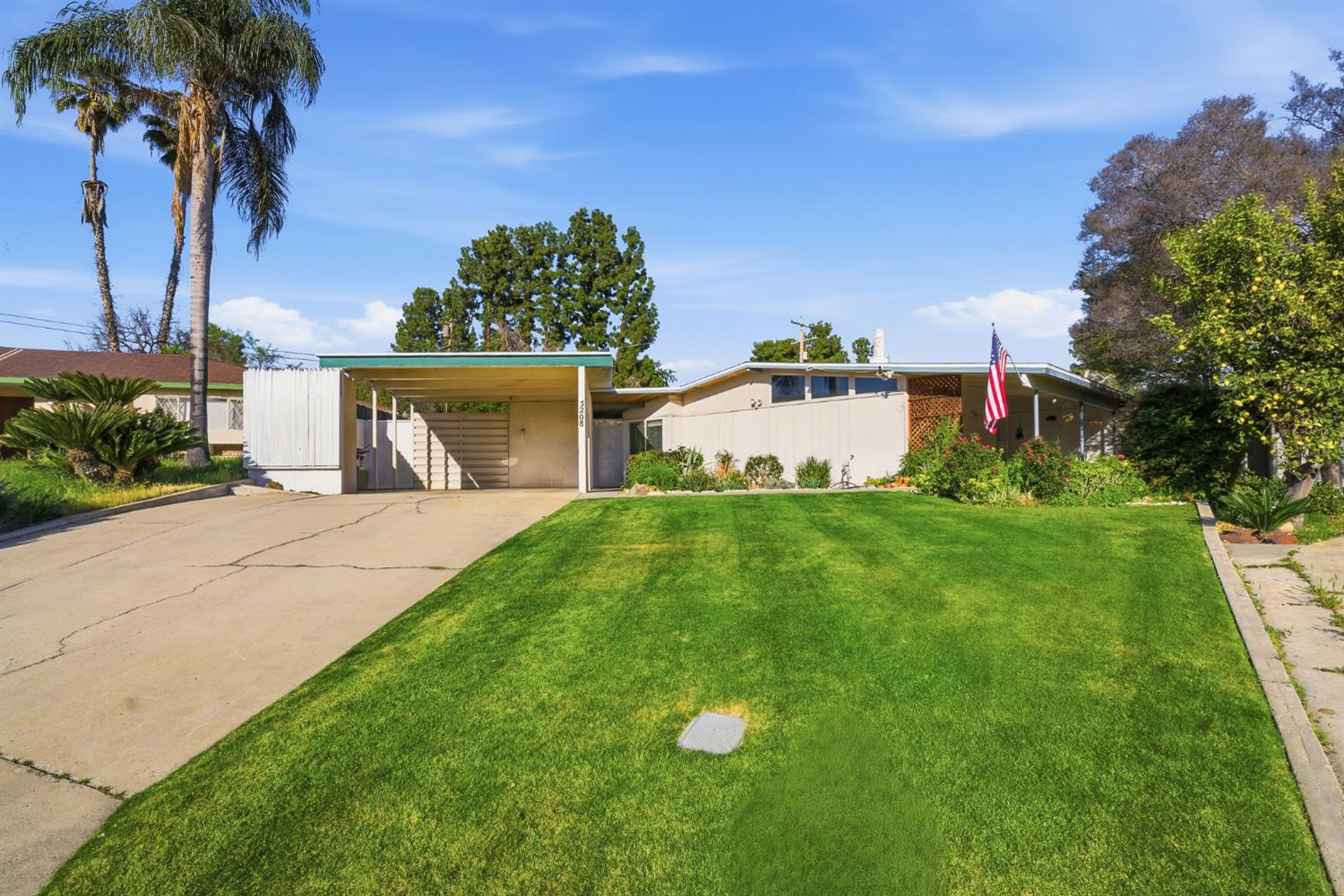 5208 Greenbrier Ave, Bakersfield, CA 93306