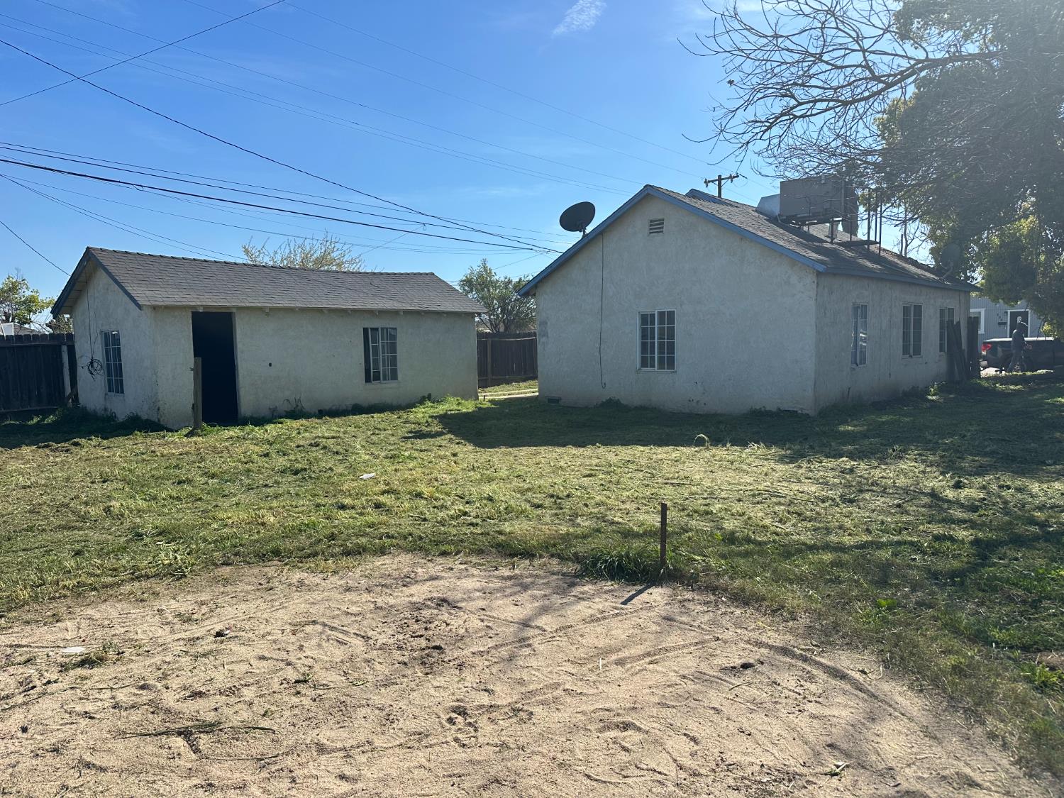 325 S 7th St, Chowchilla, CA 93610