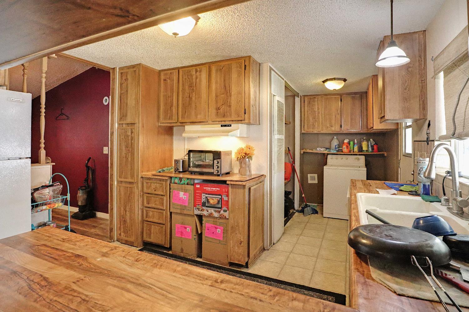 25433 Trimmer Springs #4, Sanger, CA 93657