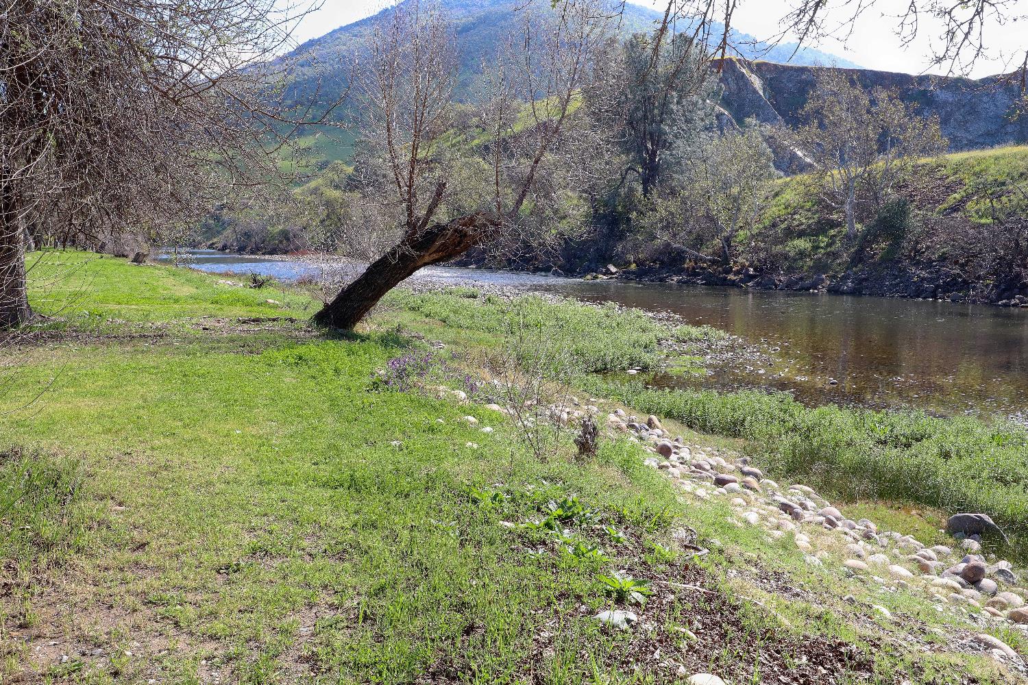 25433 Trimmer Springs #4, Sanger, CA 93657