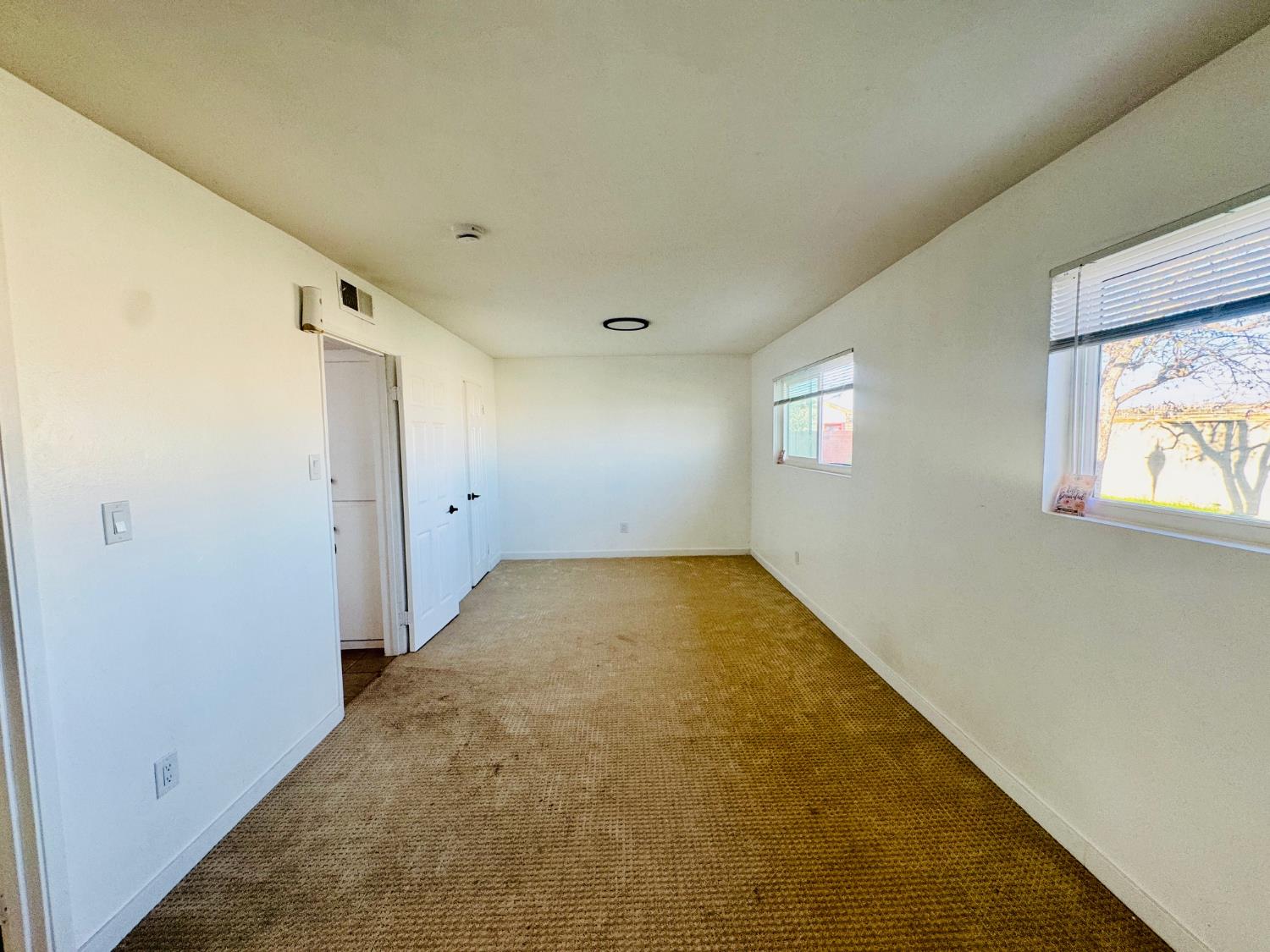 1031 Elizabeth Ct, Bakersfield, CA 93308