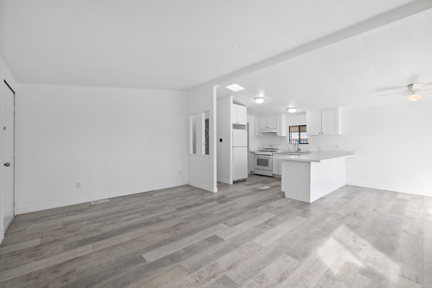 8300 Kern Canyon #156, Bakersfield, CA 93306