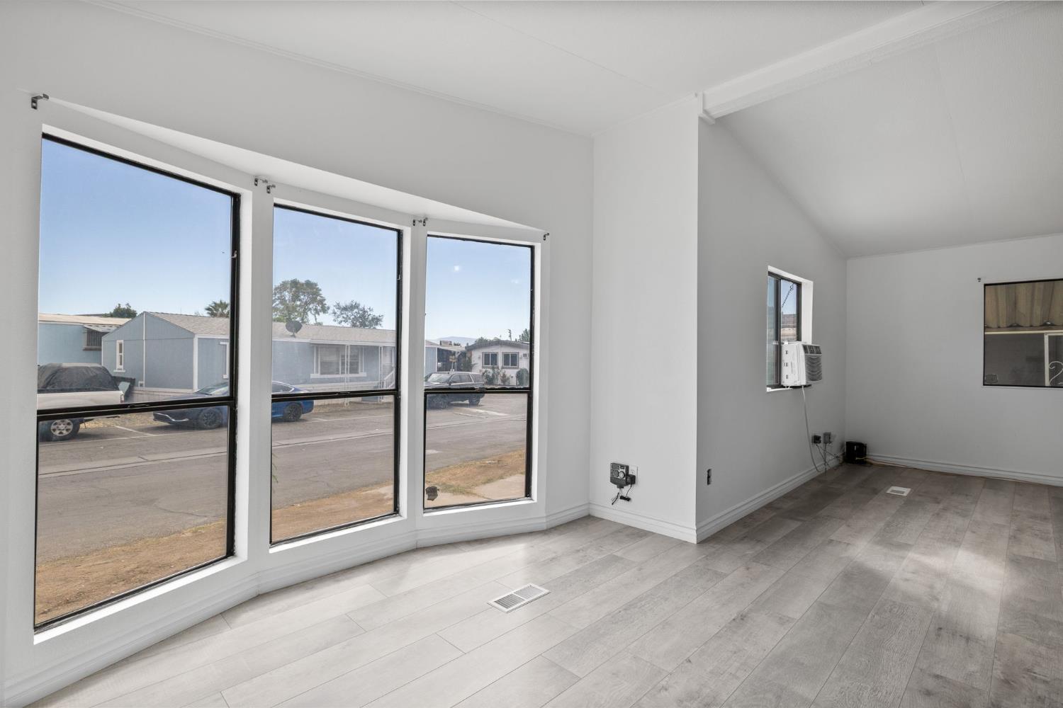 8300 Kern Canyon #156, Bakersfield, CA 93306