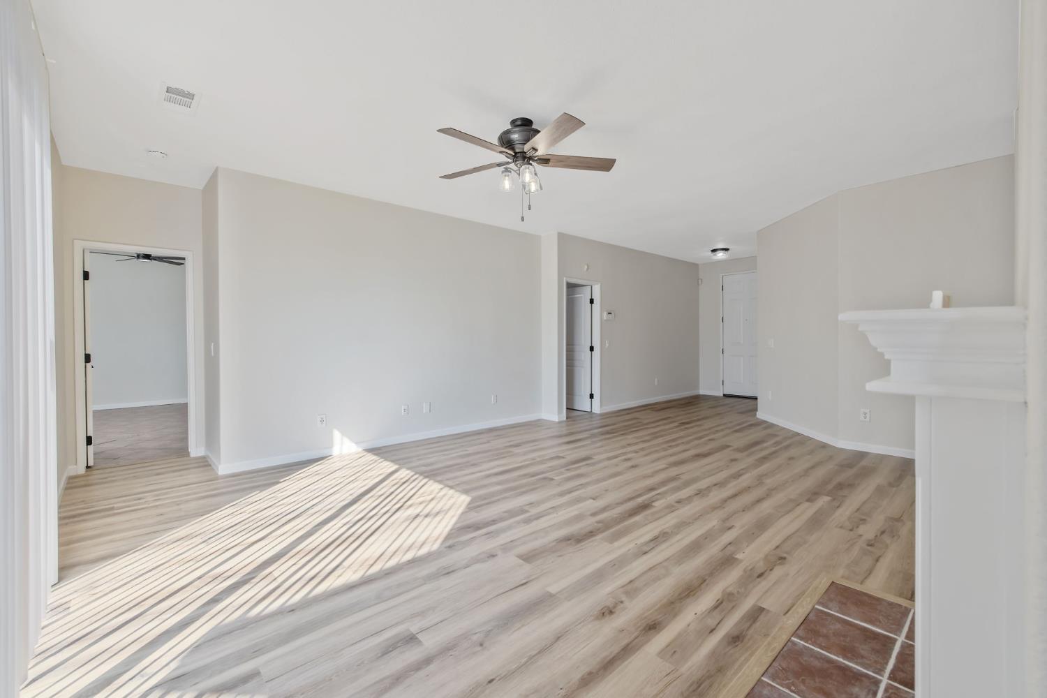 1159 Syrah Ct, Tulare, CA 93274