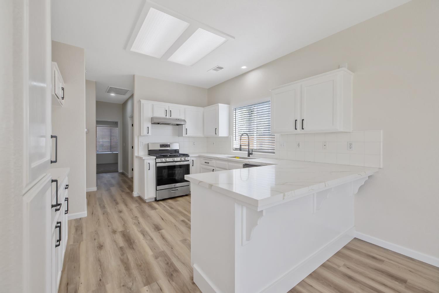 1159 Syrah Ct, Tulare, CA 93274