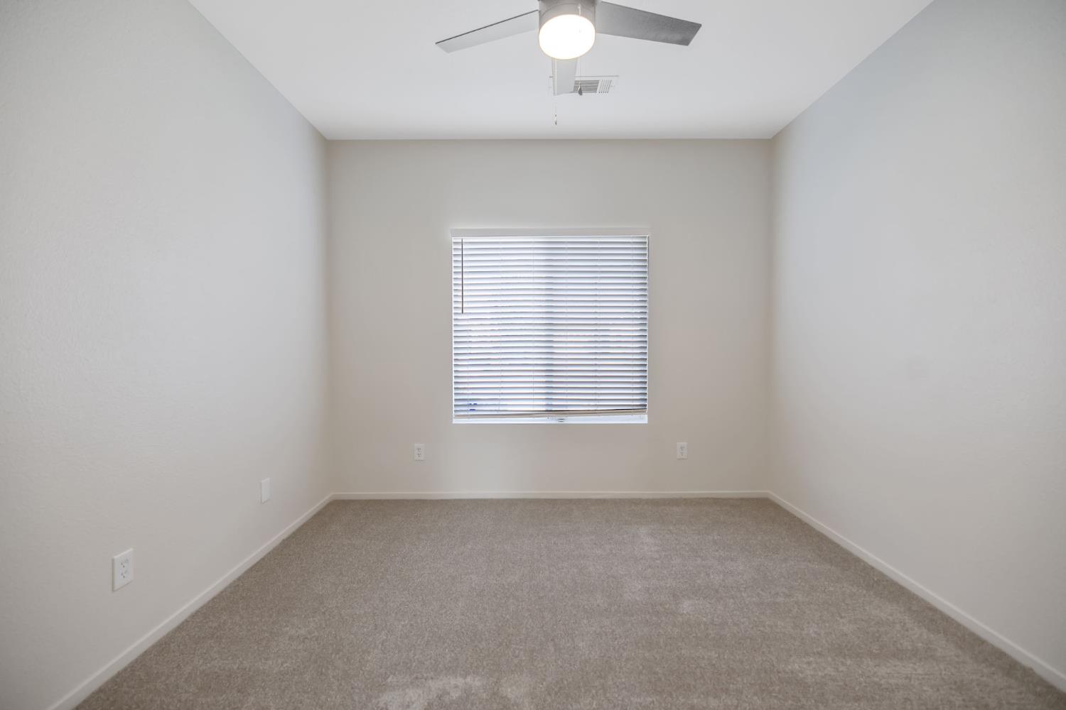 1159 Syrah Ct, Tulare, CA 93274