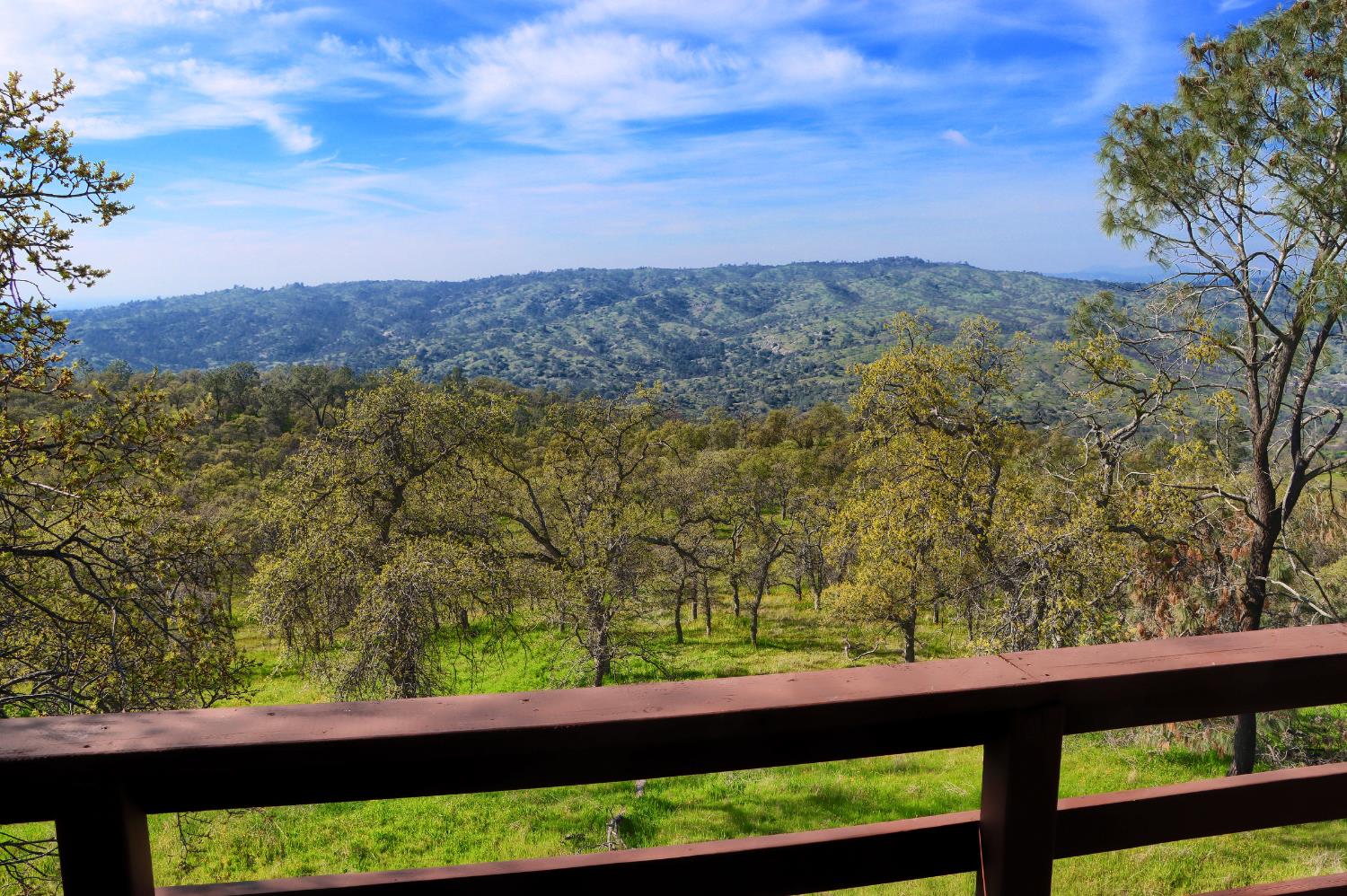 41345 Lilley Mountain Dr, Coarsegold, CA 93614