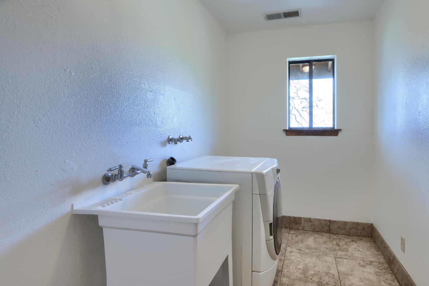 41345 Lilley Mountain Dr, Coarsegold, CA 93614