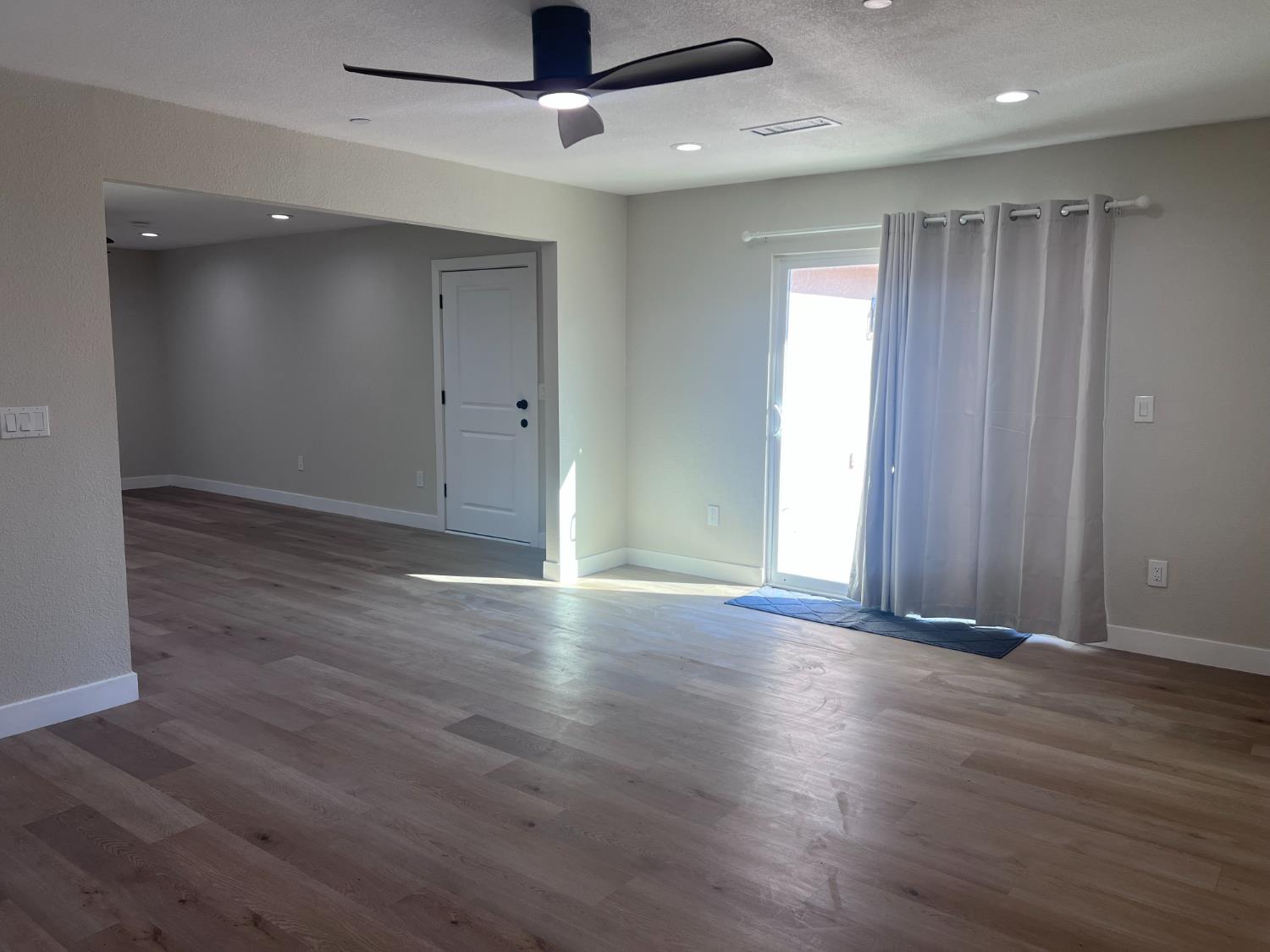 2952 E Gettysburg Ave, Fresno, CA 93726