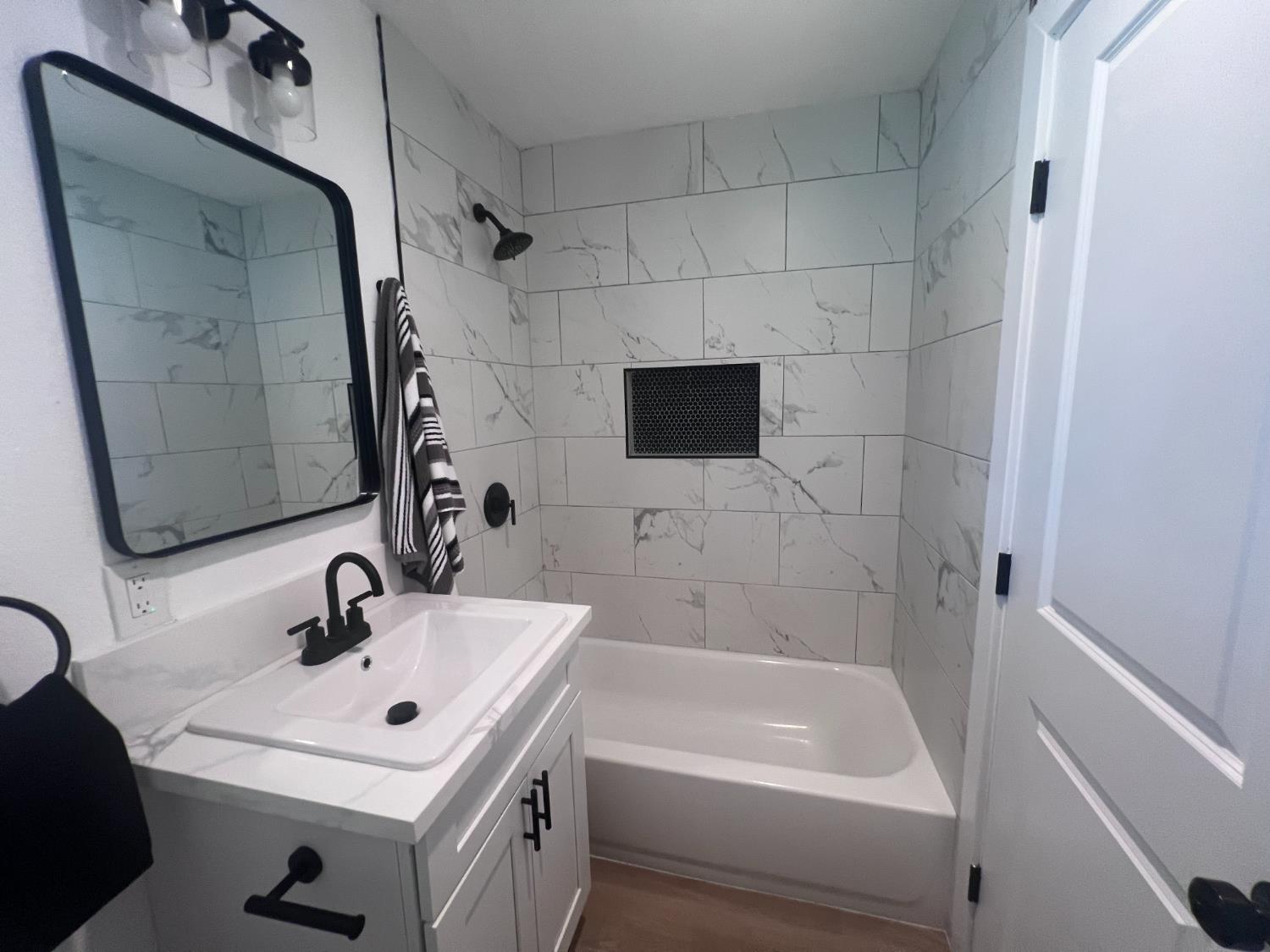 2952 E Gettysburg Ave, Fresno, CA 93726