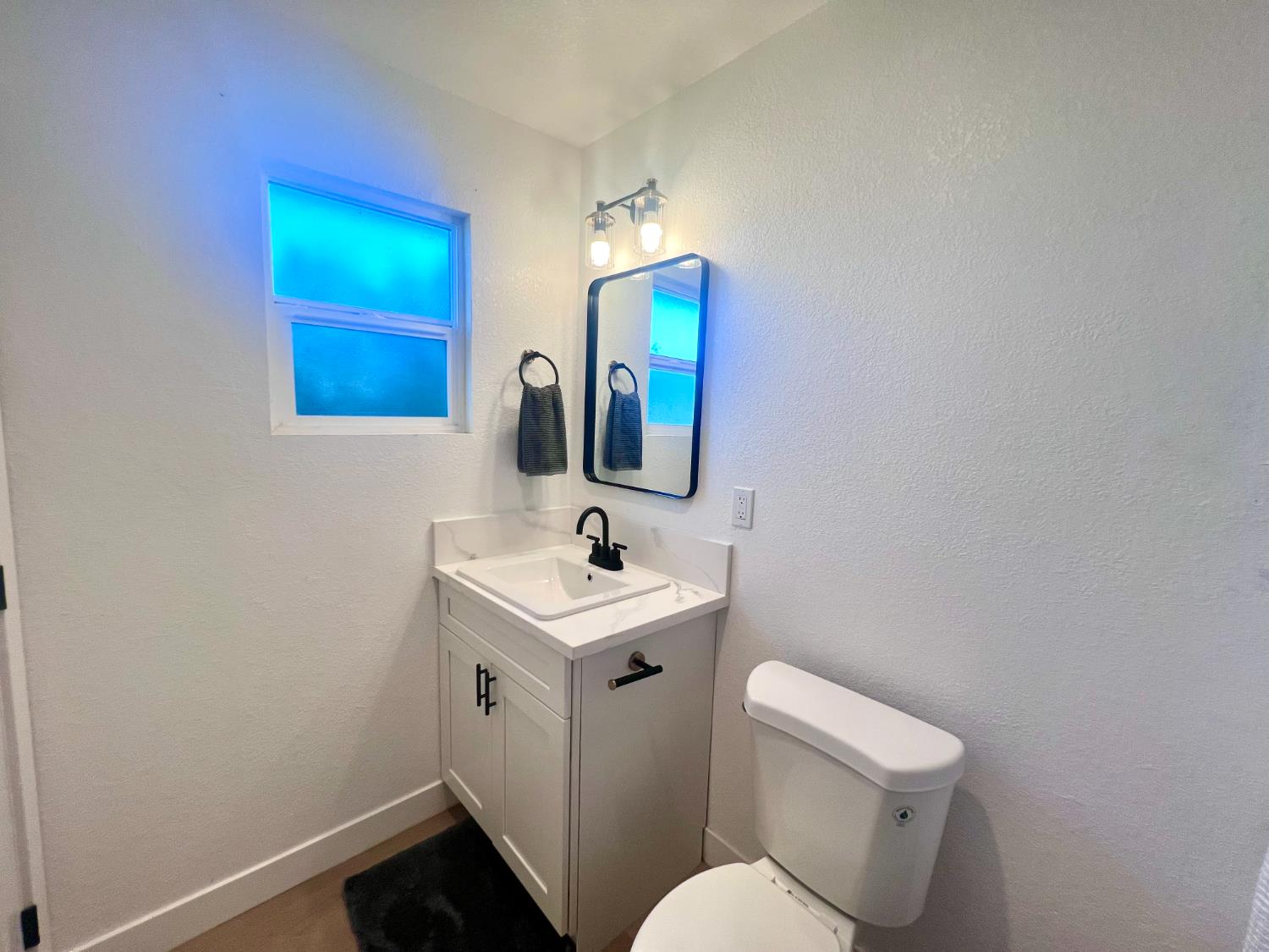 2952 E Gettysburg Ave, Fresno, CA 93726