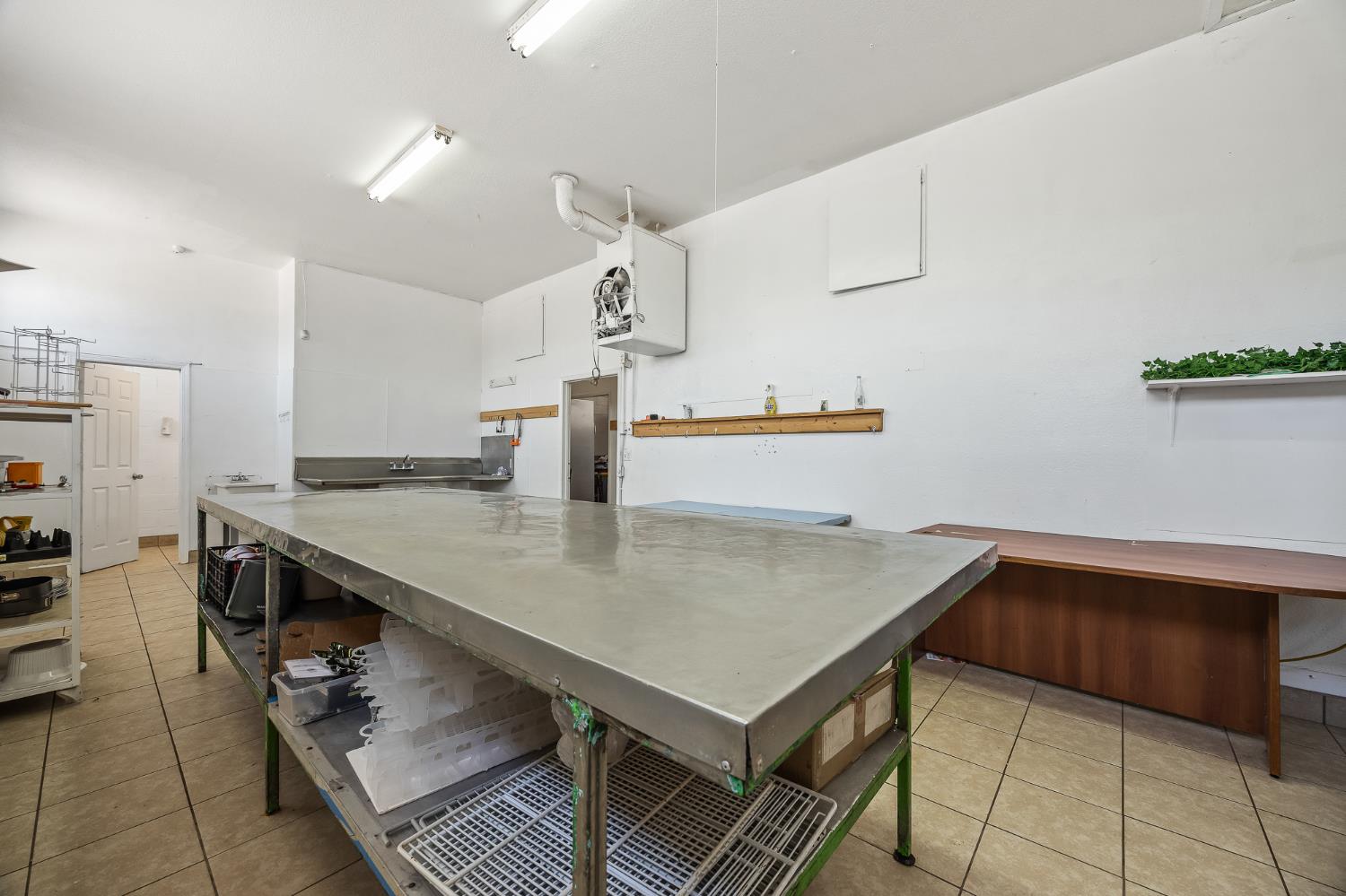 33027 Road 159, Ivanhoe, CA 93235