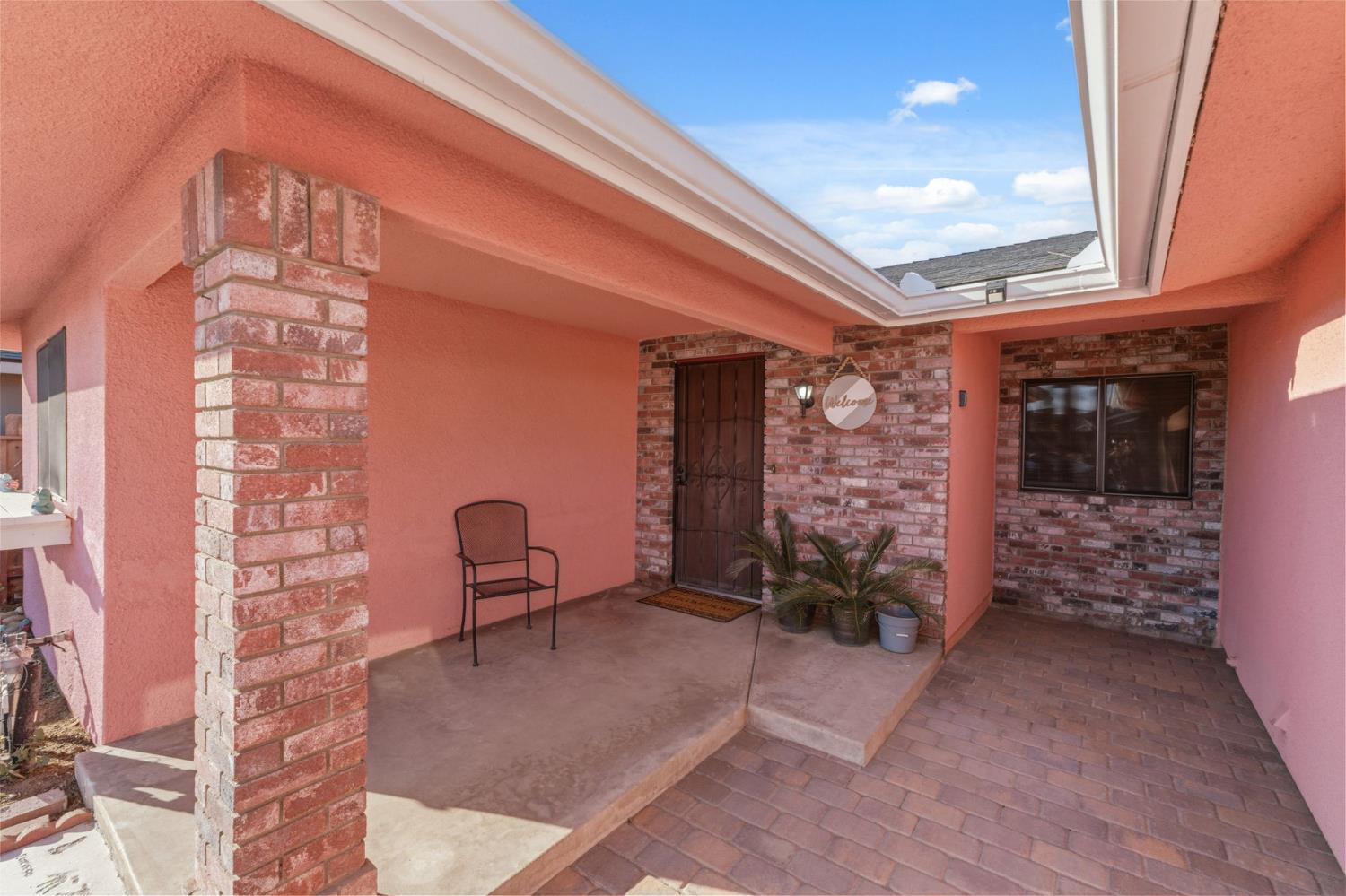 1345 Robinson Ave, Clovis, CA 93612