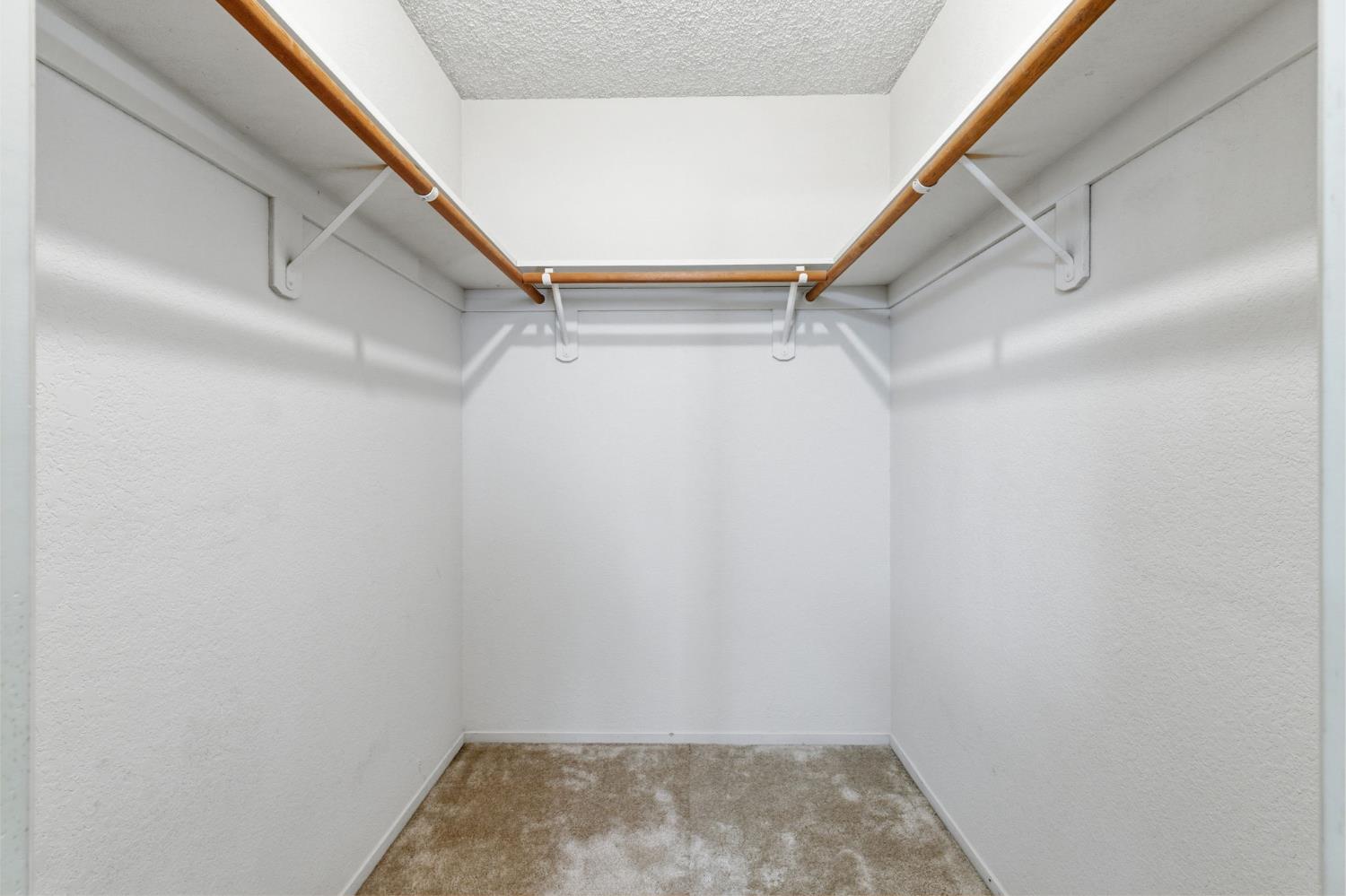 1345 Robinson Ave, Clovis, CA 93612