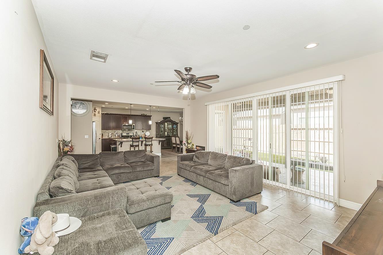 6326 W Donner Ave, Fresno, CA 93723