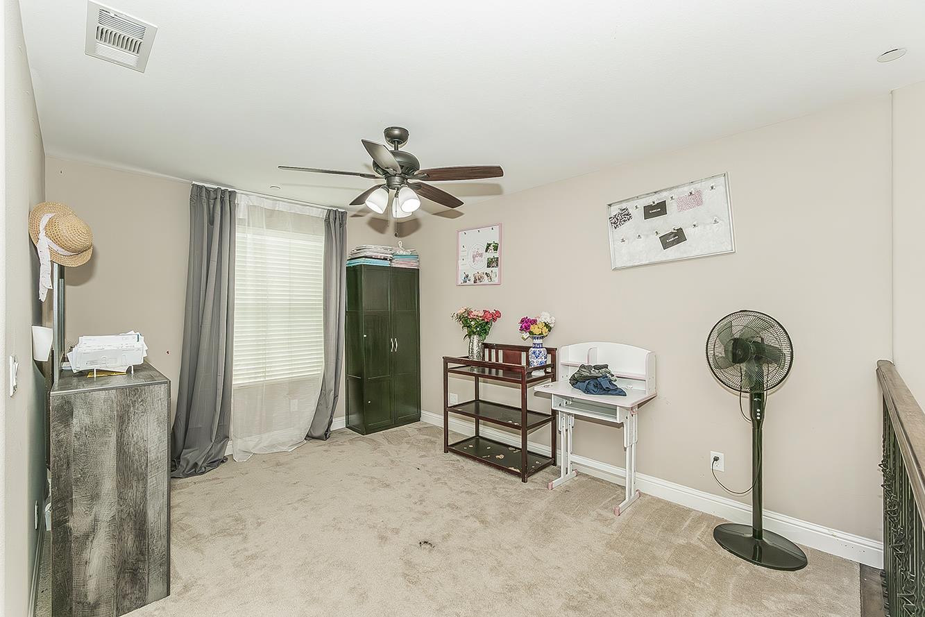 6326 W Donner Ave, Fresno, CA 93723