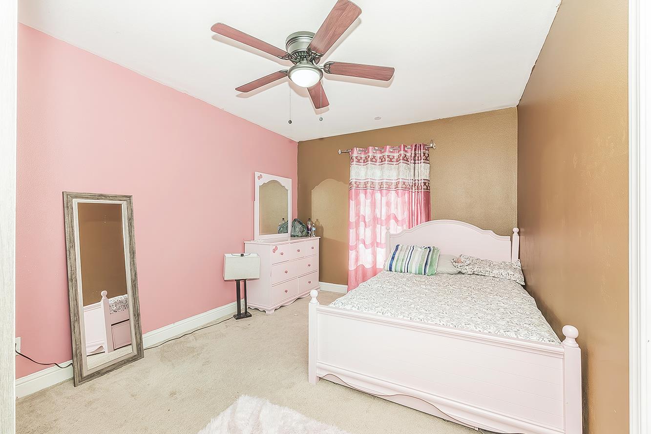 6326 W Donner Ave, Fresno, CA 93723