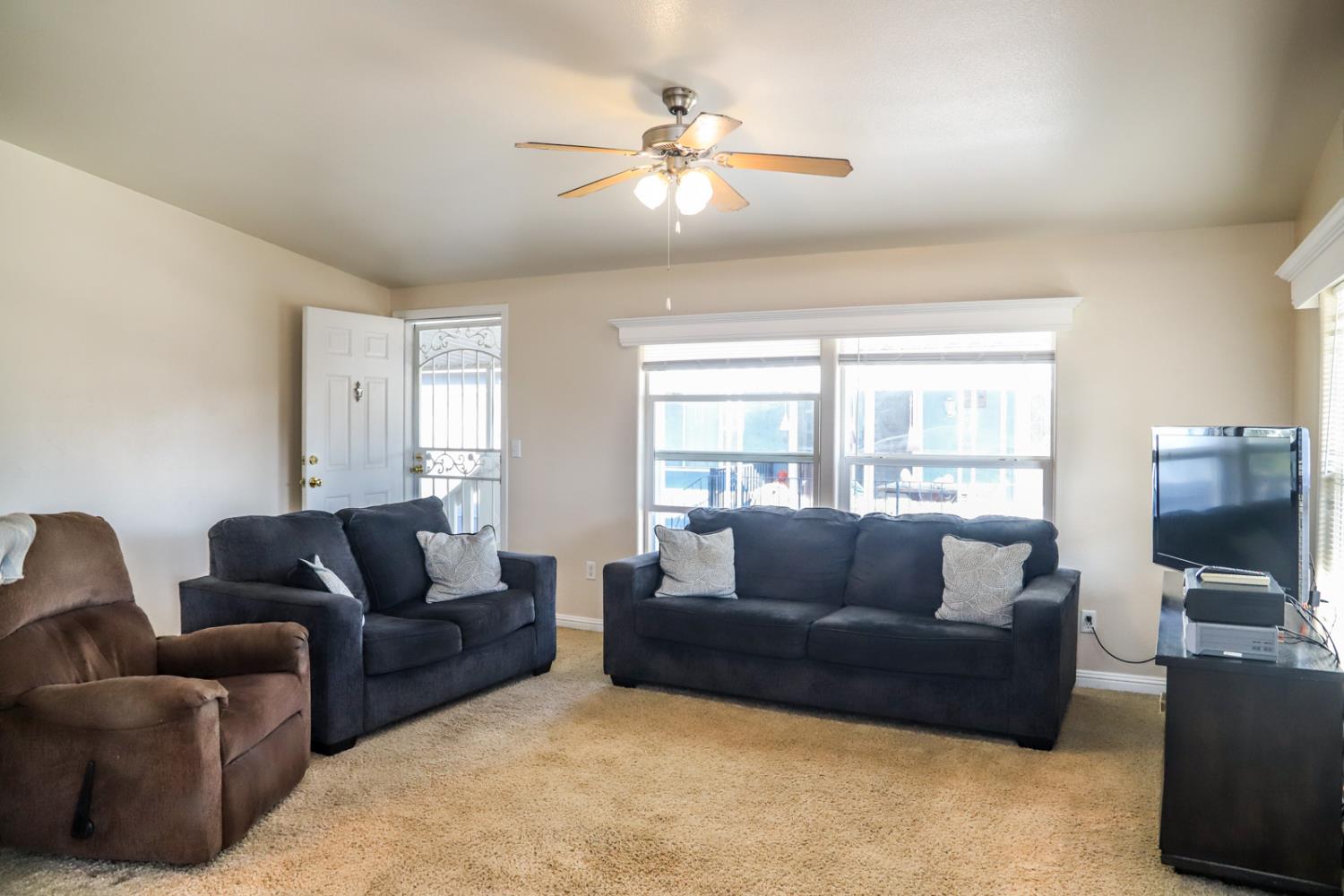 2706 W Ashlan Ave #134, Fresno, CA 93705