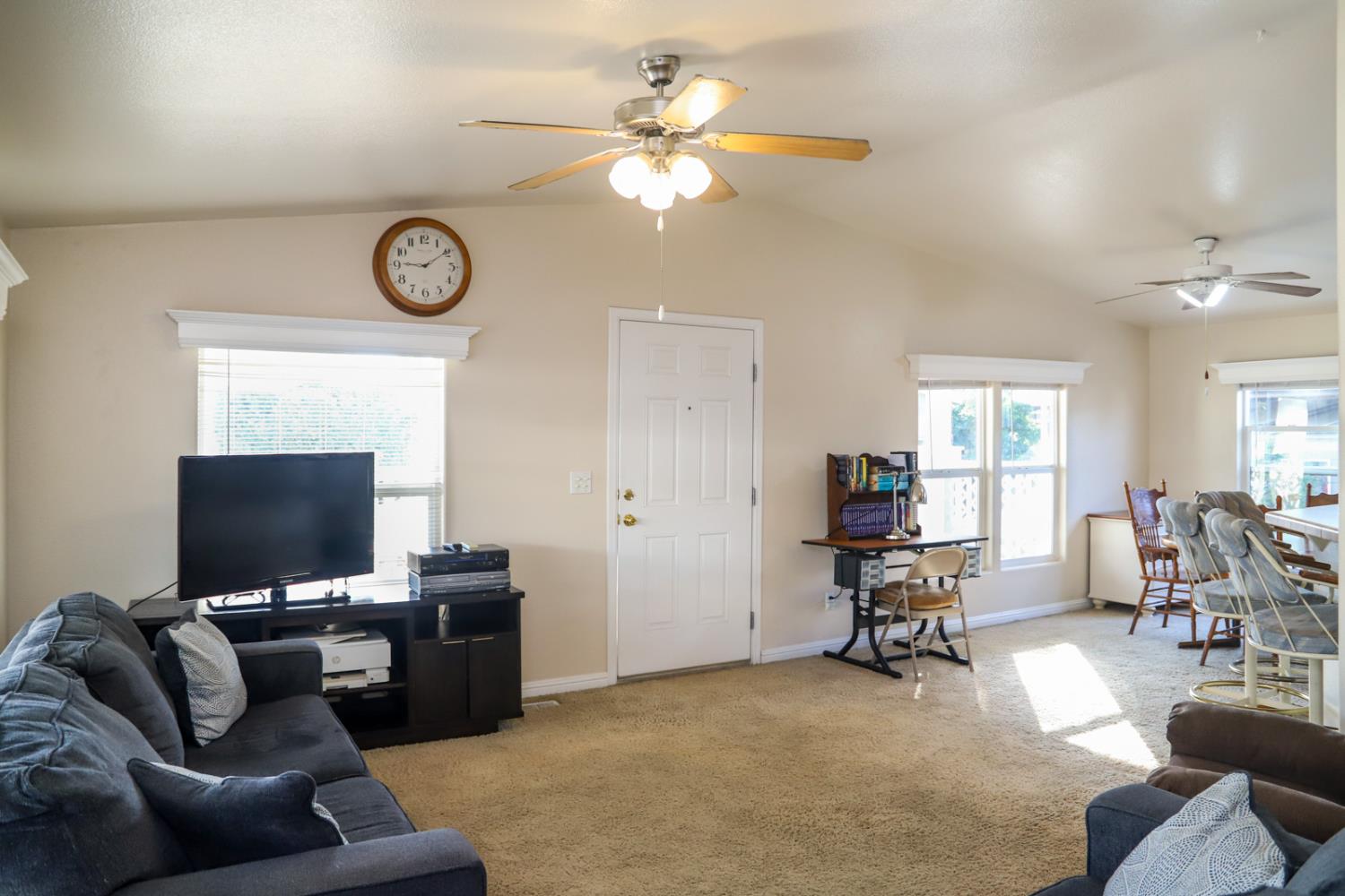 2706 W Ashlan Ave #134, Fresno, CA 93705