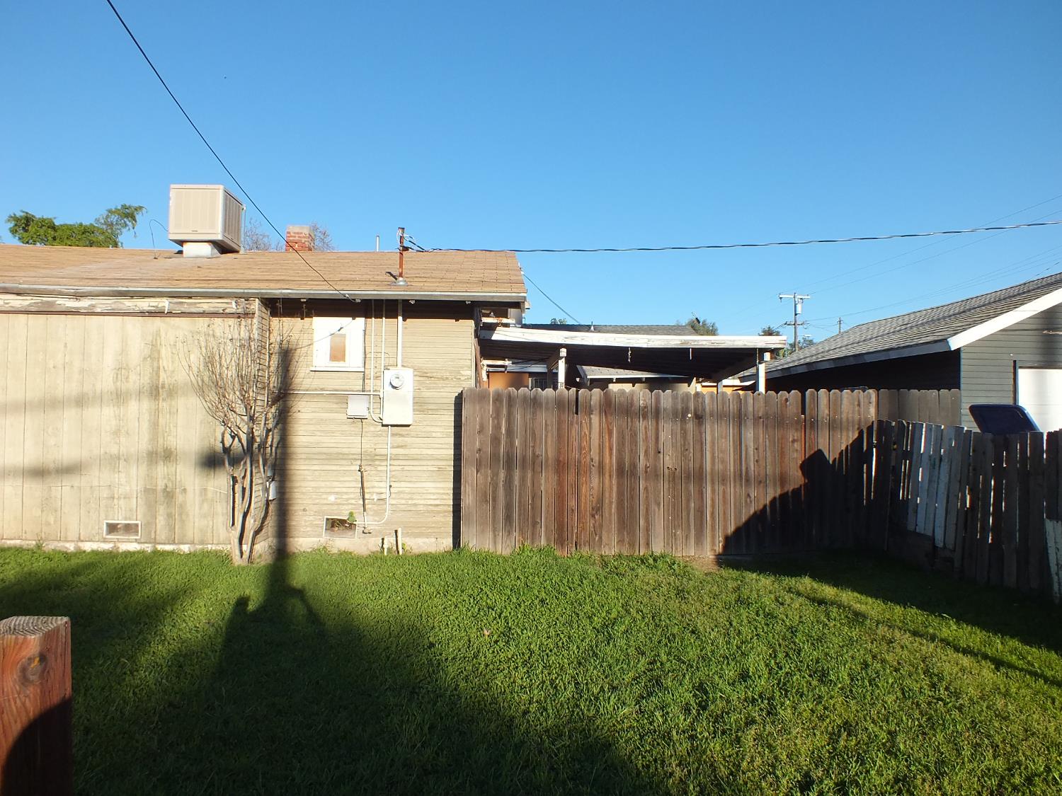 3004 E Madison, Fresno, CA 93701