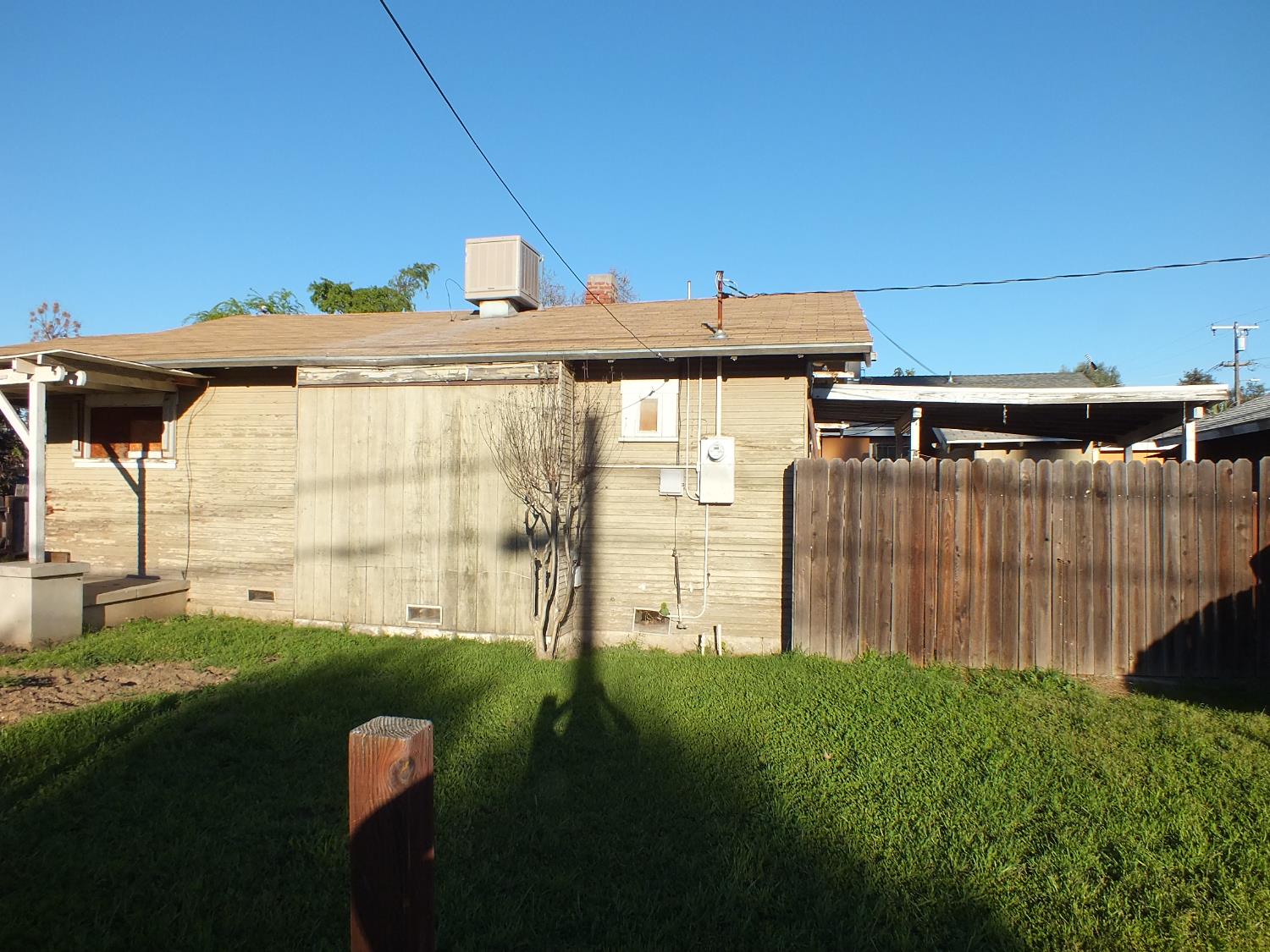 3004 E Madison, Fresno, CA 93701