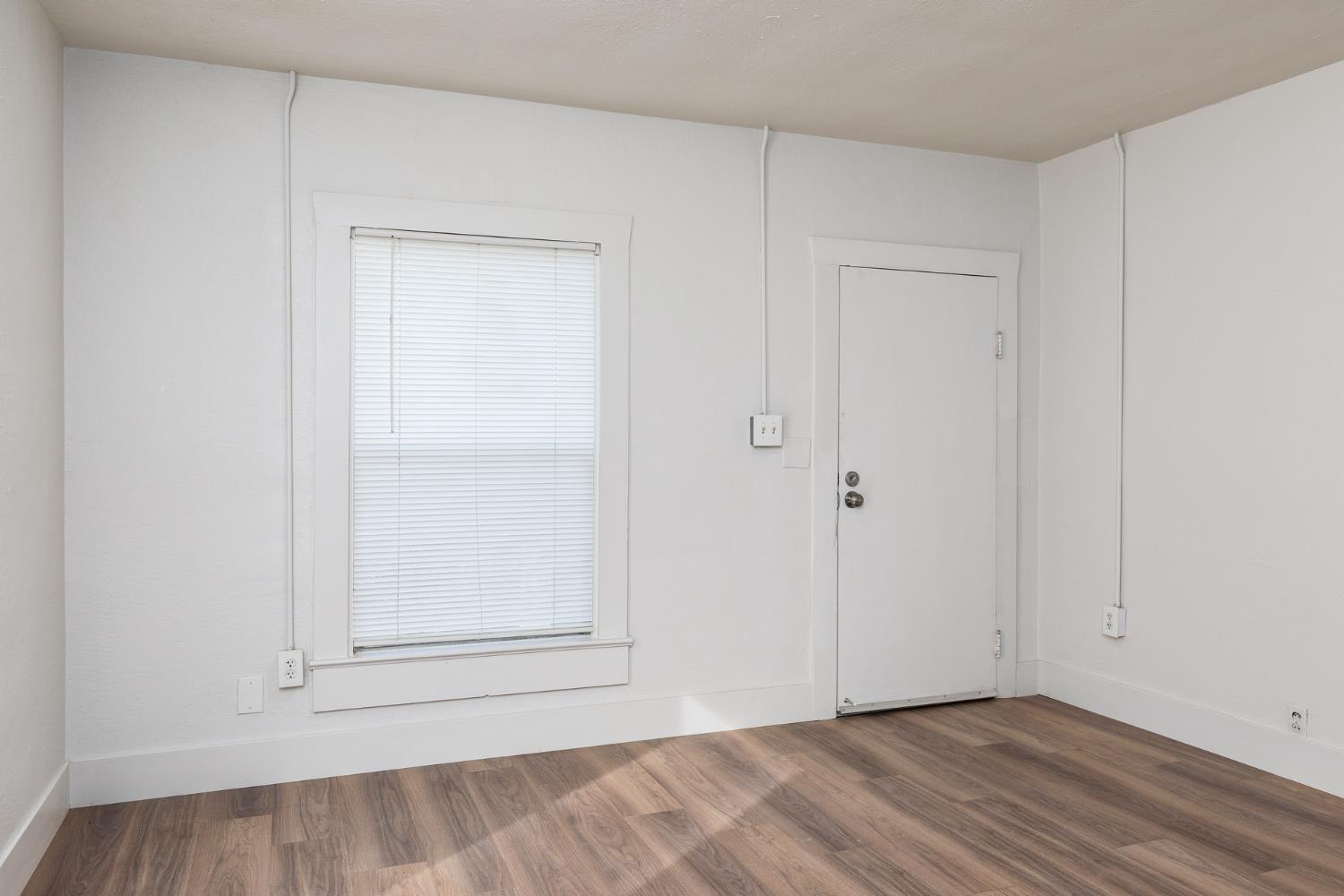 12283 E Dinuba Ave, Selma, CA 93662