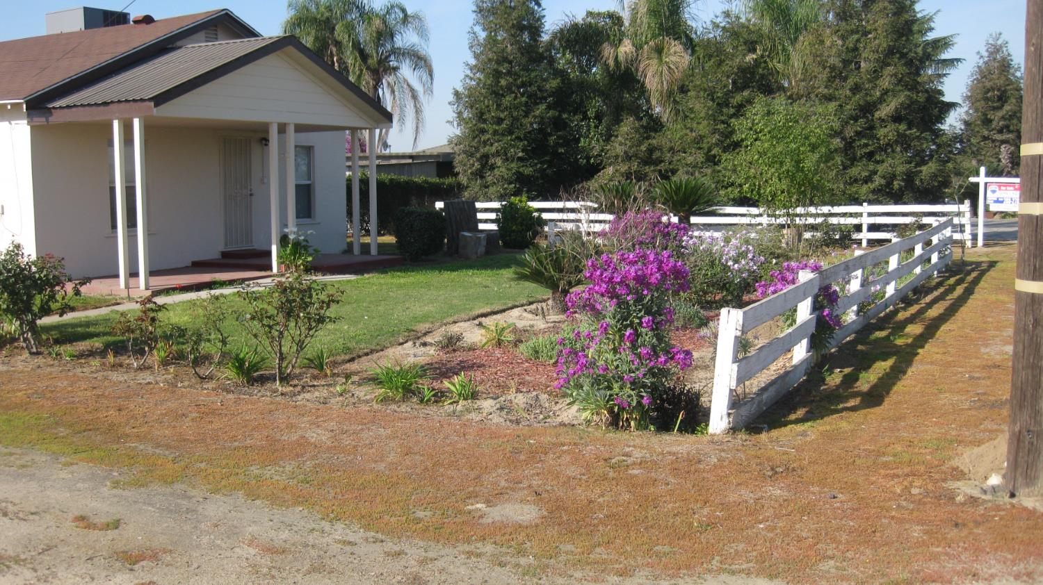 12283 E Dinuba Ave, Selma, CA 93662