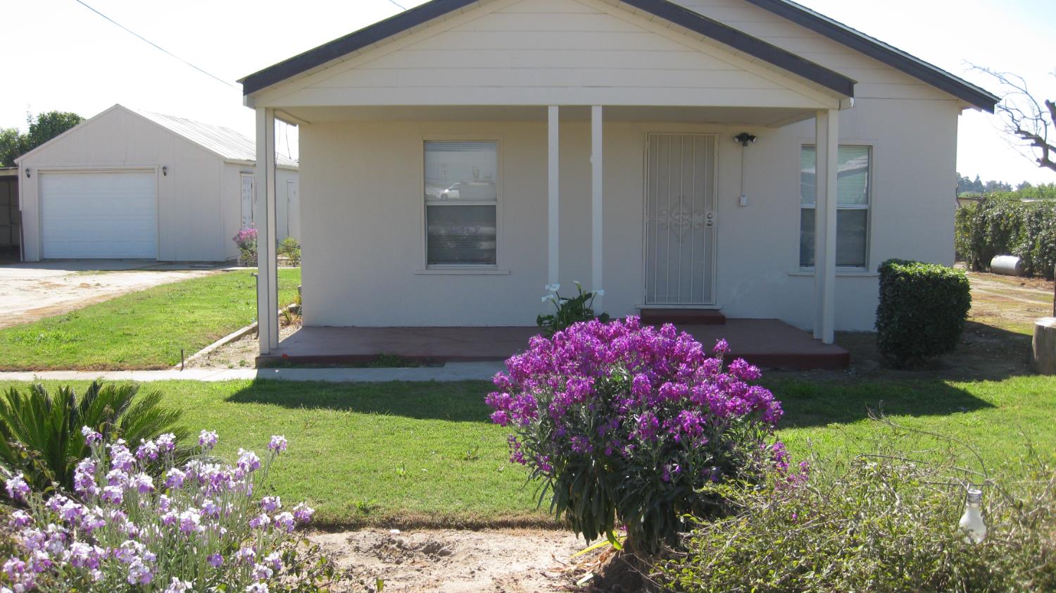 12283 E Dinuba Ave, Selma, CA 93662