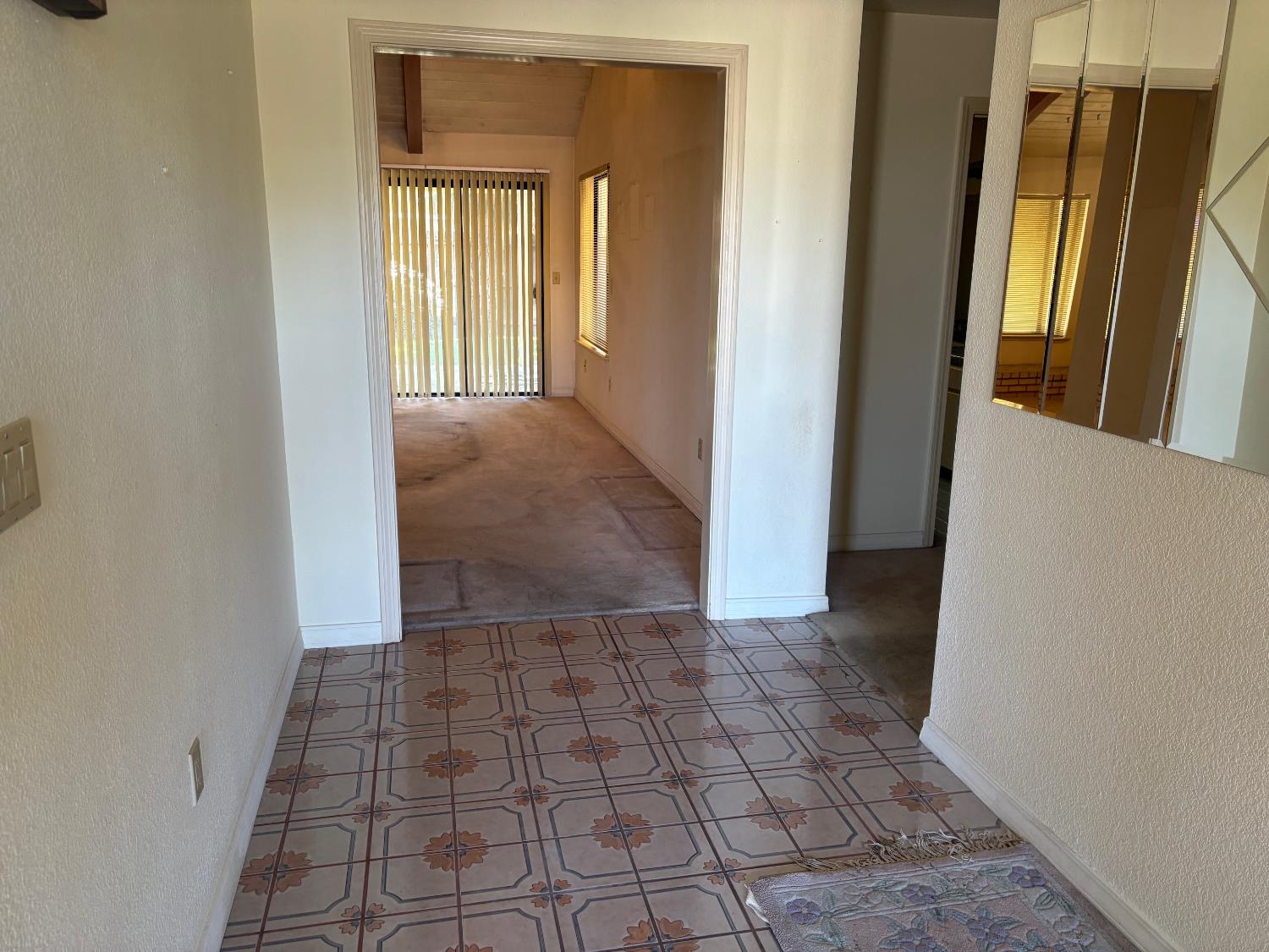 570 Timmy Ave, Clovis, CA 93612