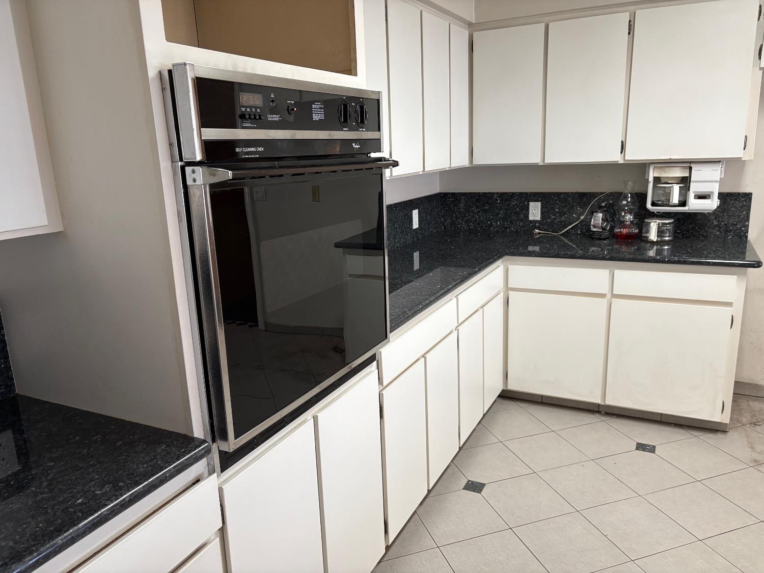 570 Timmy Ave, Clovis, CA 93612