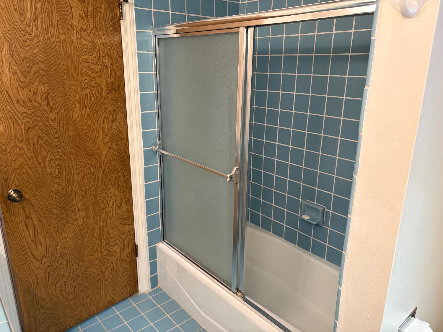 570 Timmy Ave, Clovis, CA 93612