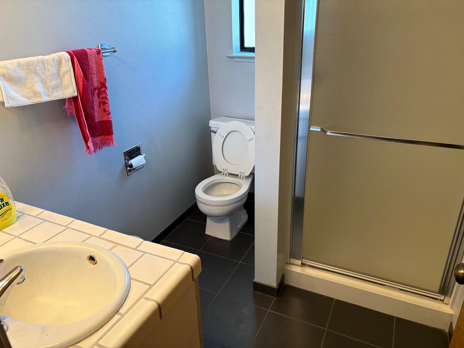 570 Timmy Ave, Clovis, CA 93612