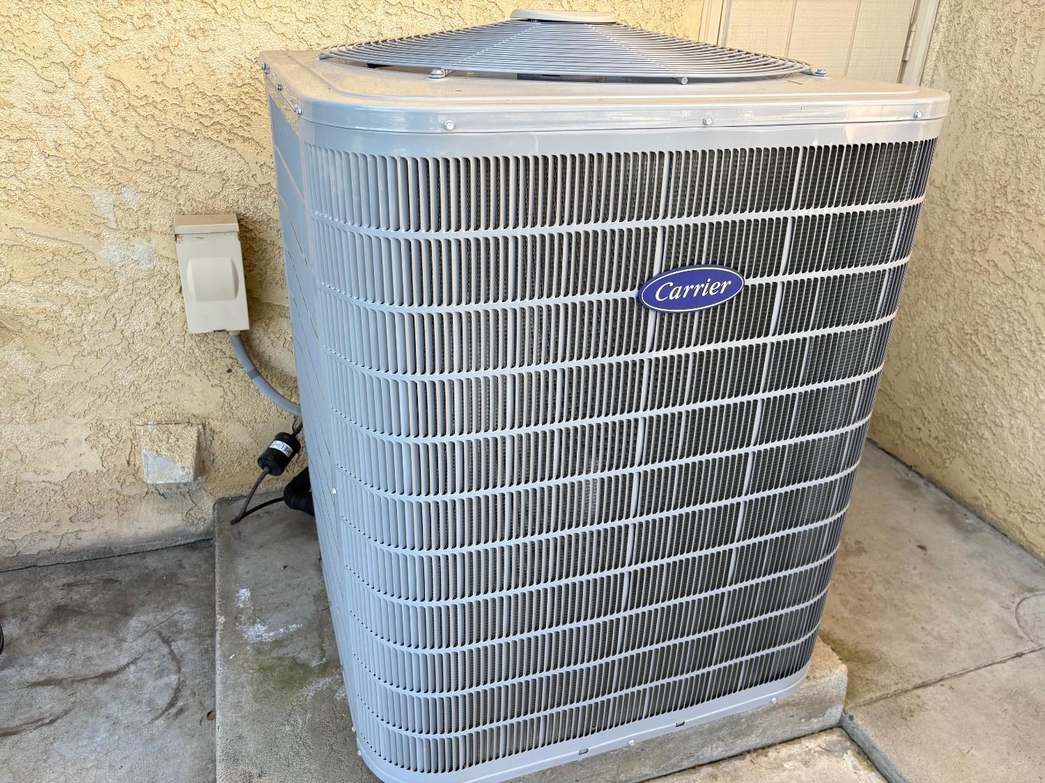 570 Timmy Ave, Clovis, CA 93612