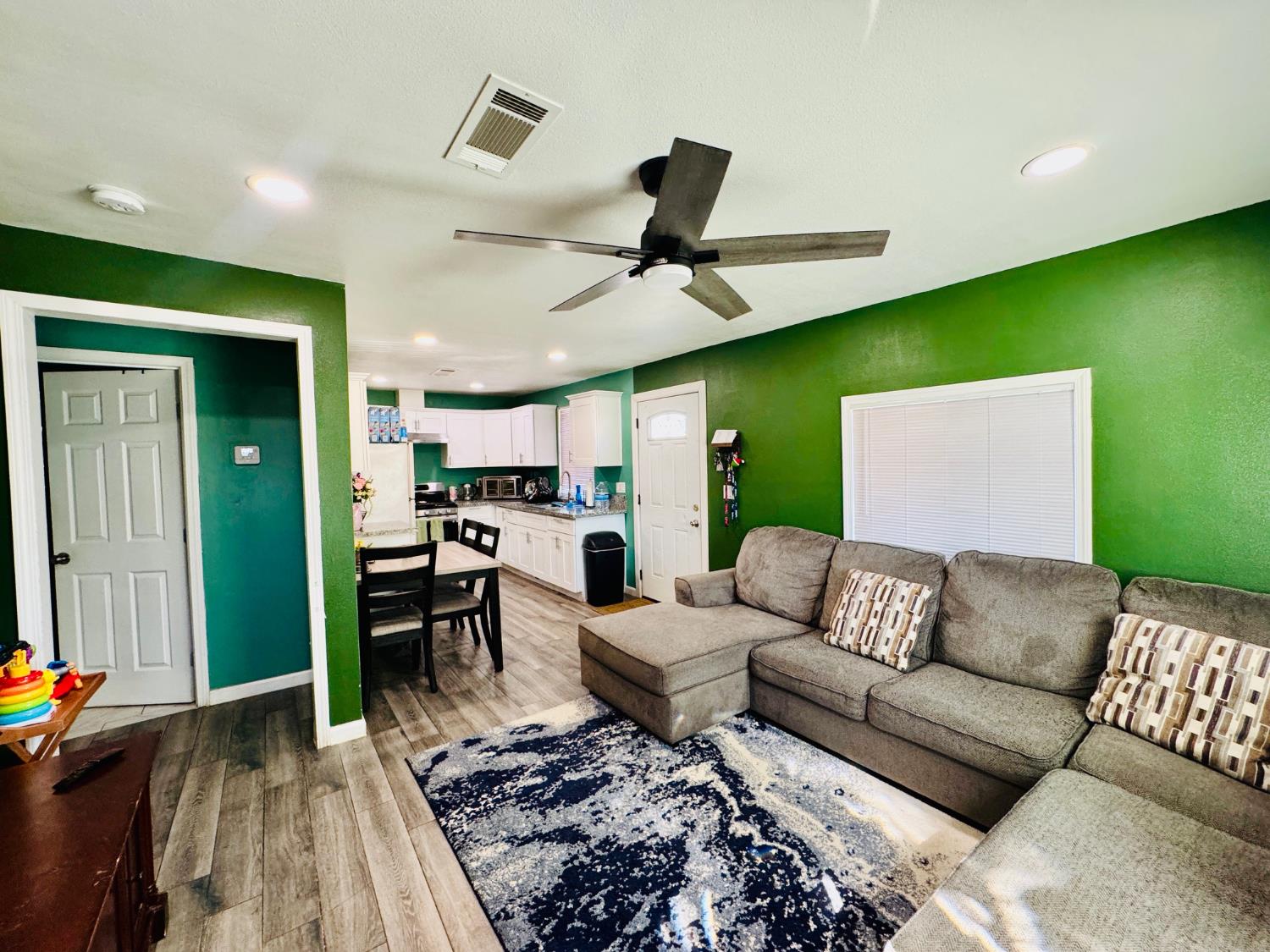 608 Belle Ave, Bakersfield, CA 93308