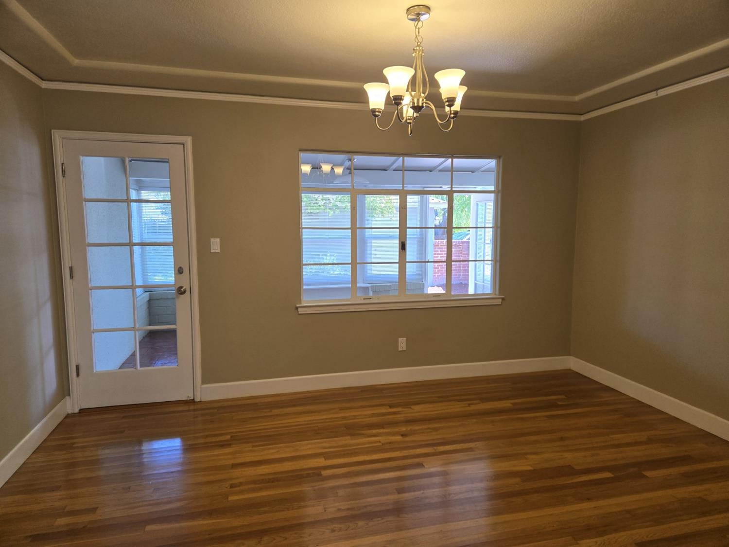 1406 N thorne Ave, Fresno, CA 93728