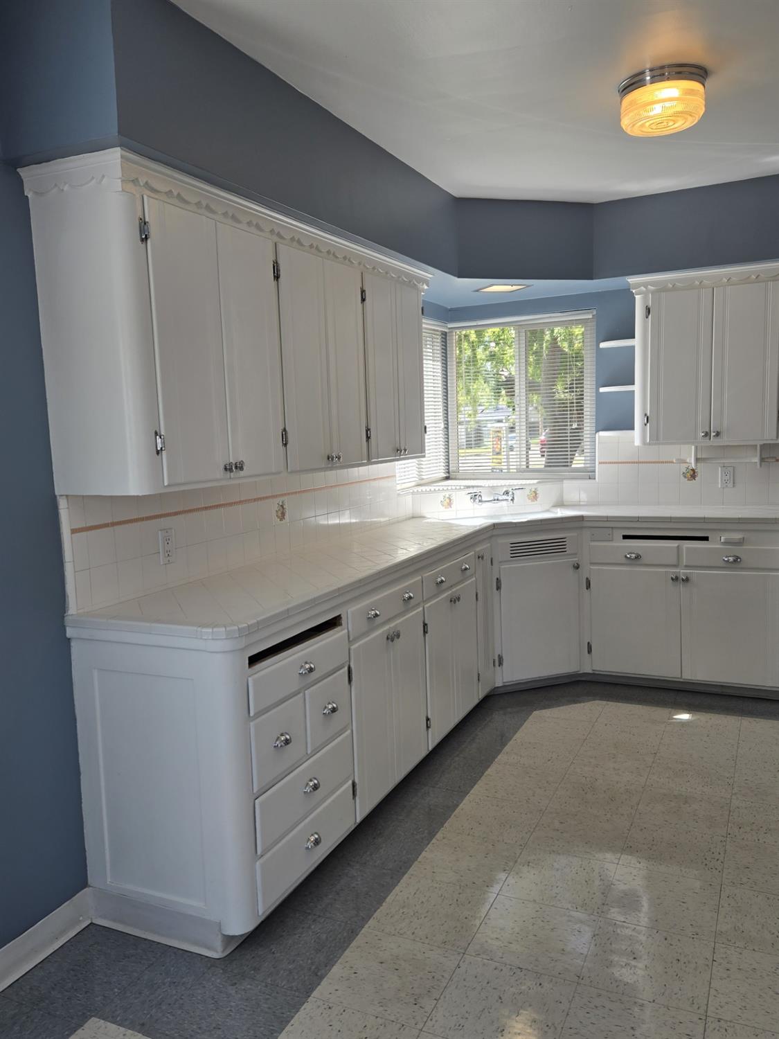 1406 N thorne Ave, Fresno, CA 93728