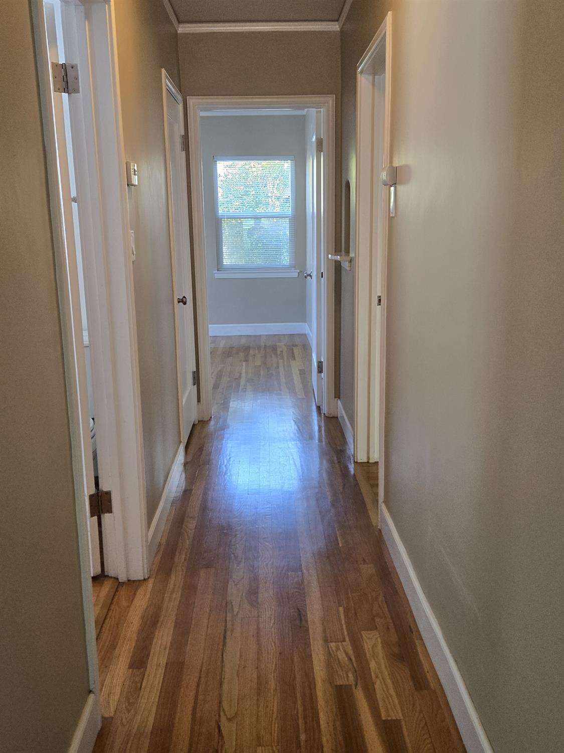 1406 N thorne Ave, Fresno, CA 93728