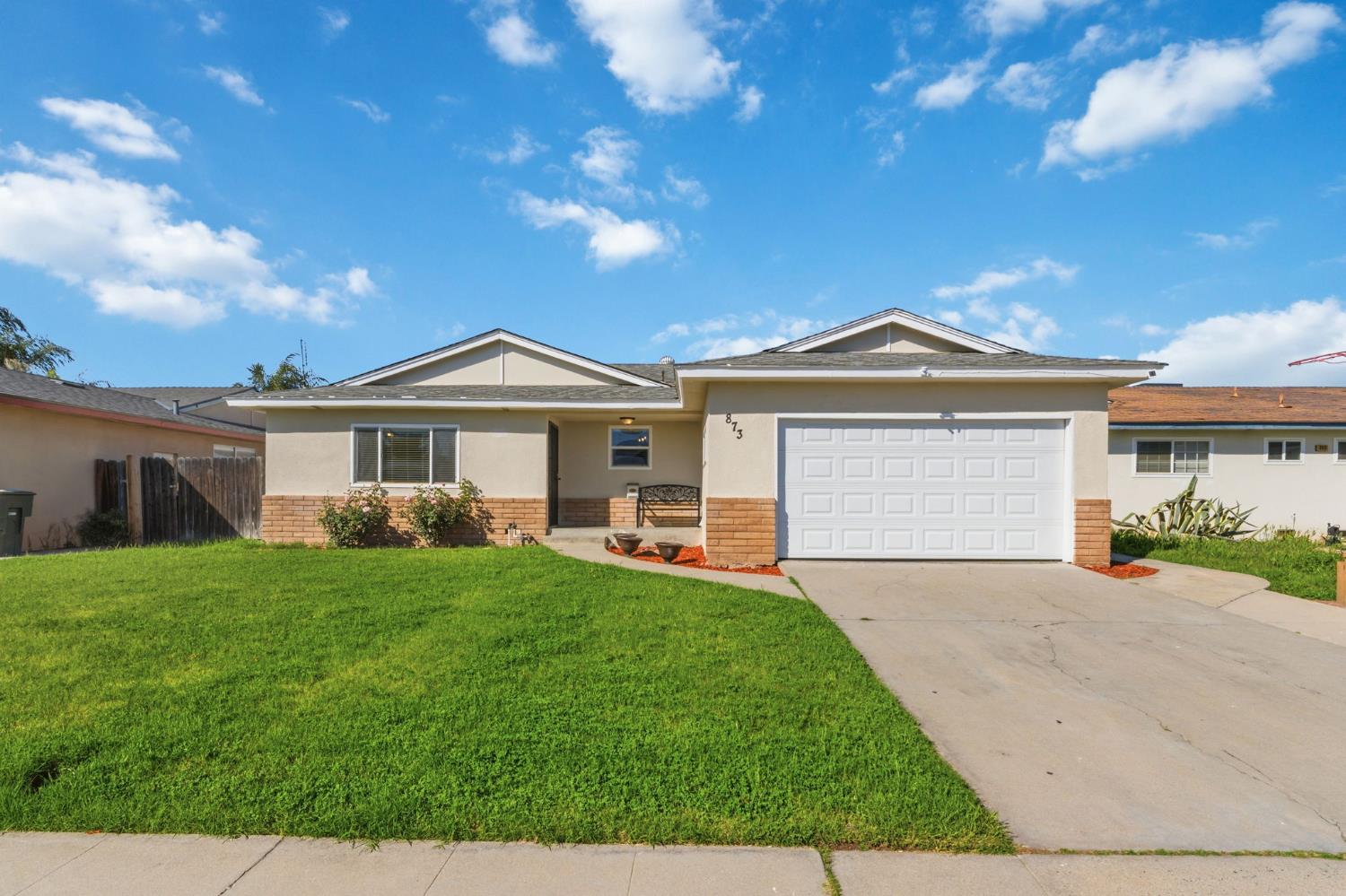 873 W Euclid Ave, Clovis, CA 93612