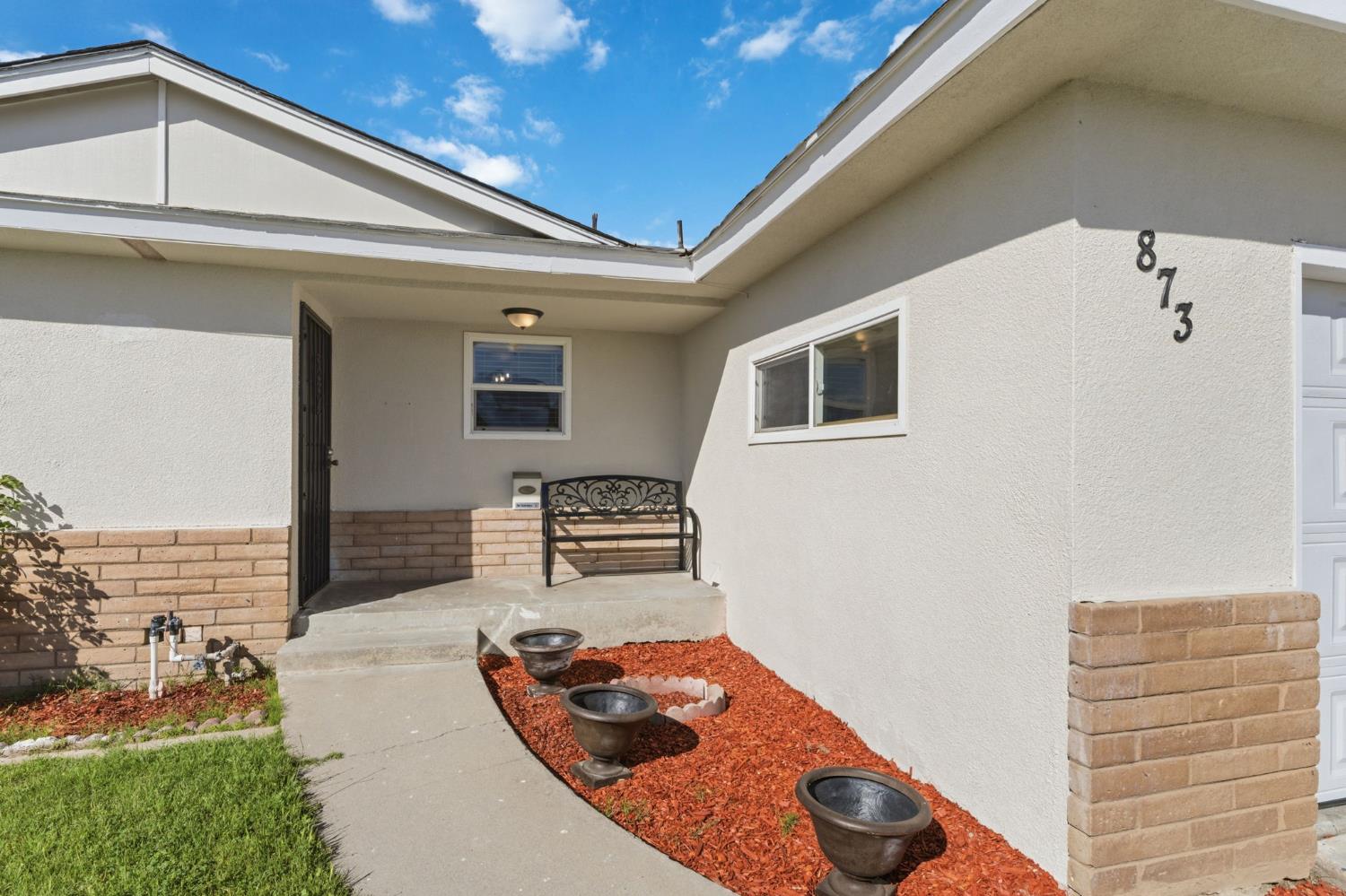 873 W Euclid Ave, Clovis, CA 93612