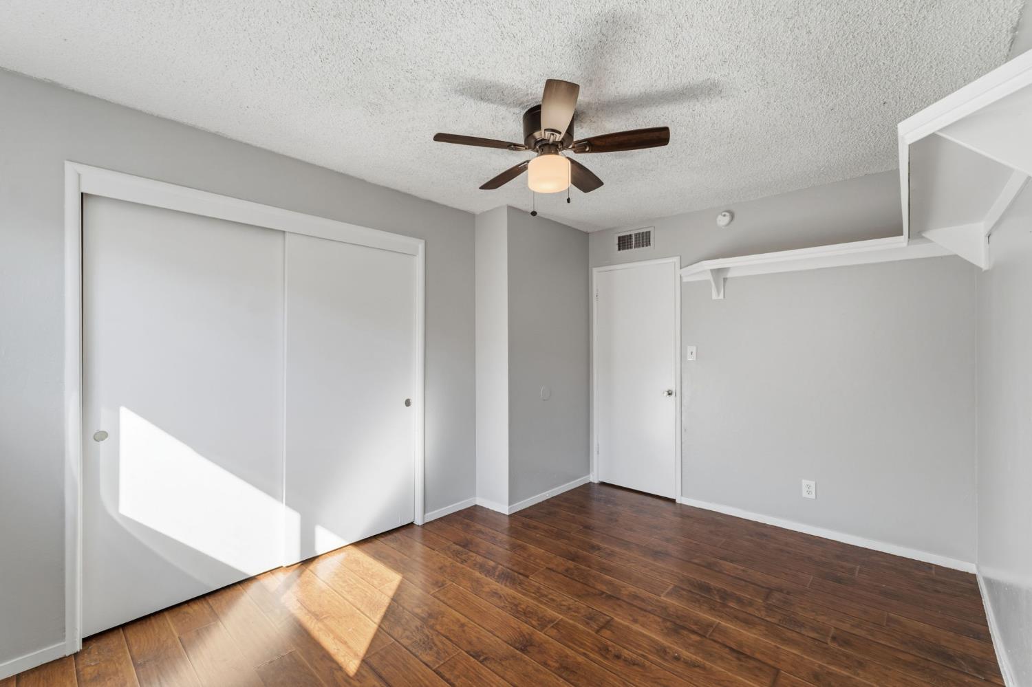 873 W Euclid Ave, Clovis, CA 93612