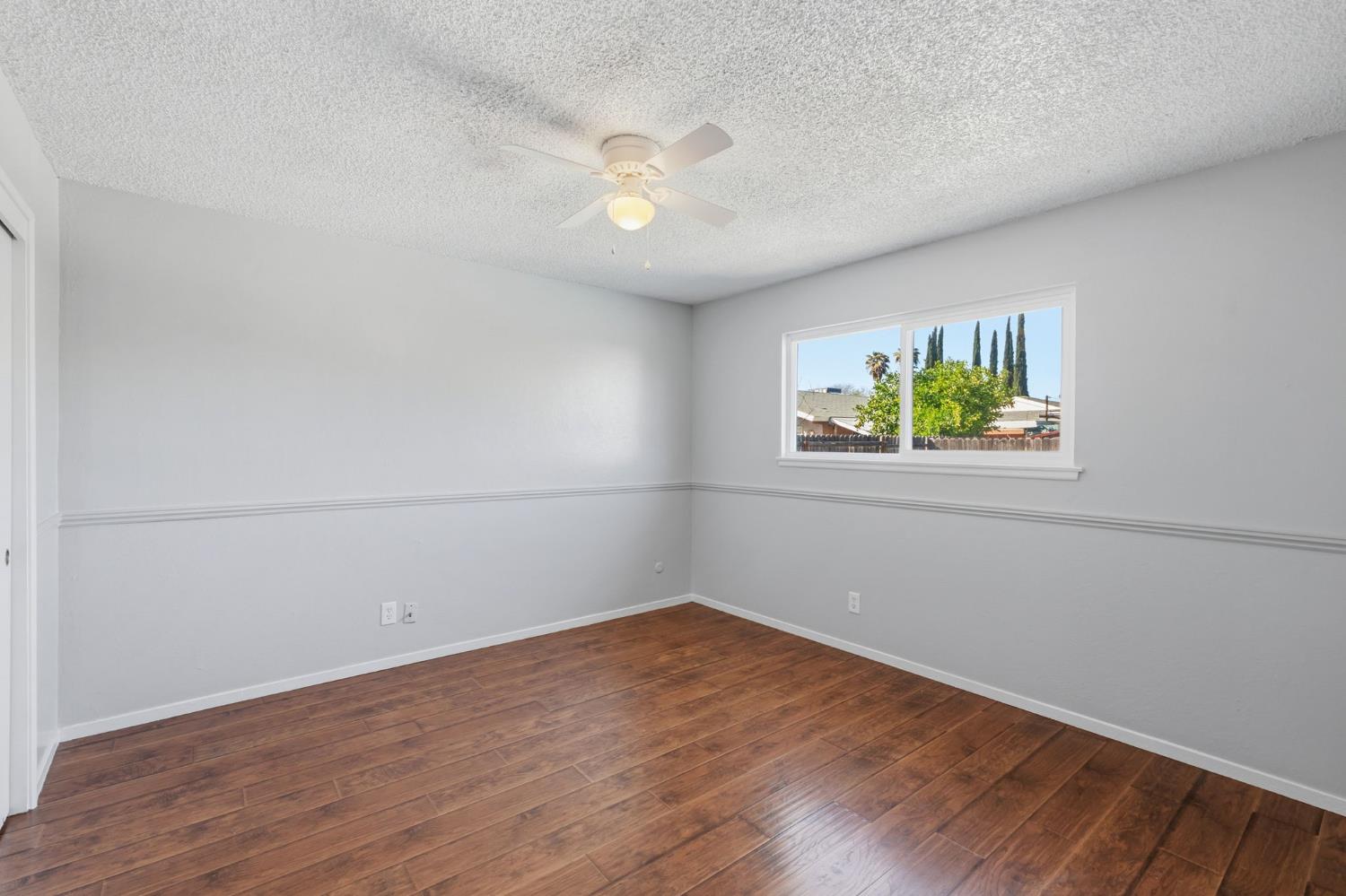 873 W Euclid Ave, Clovis, CA 93612