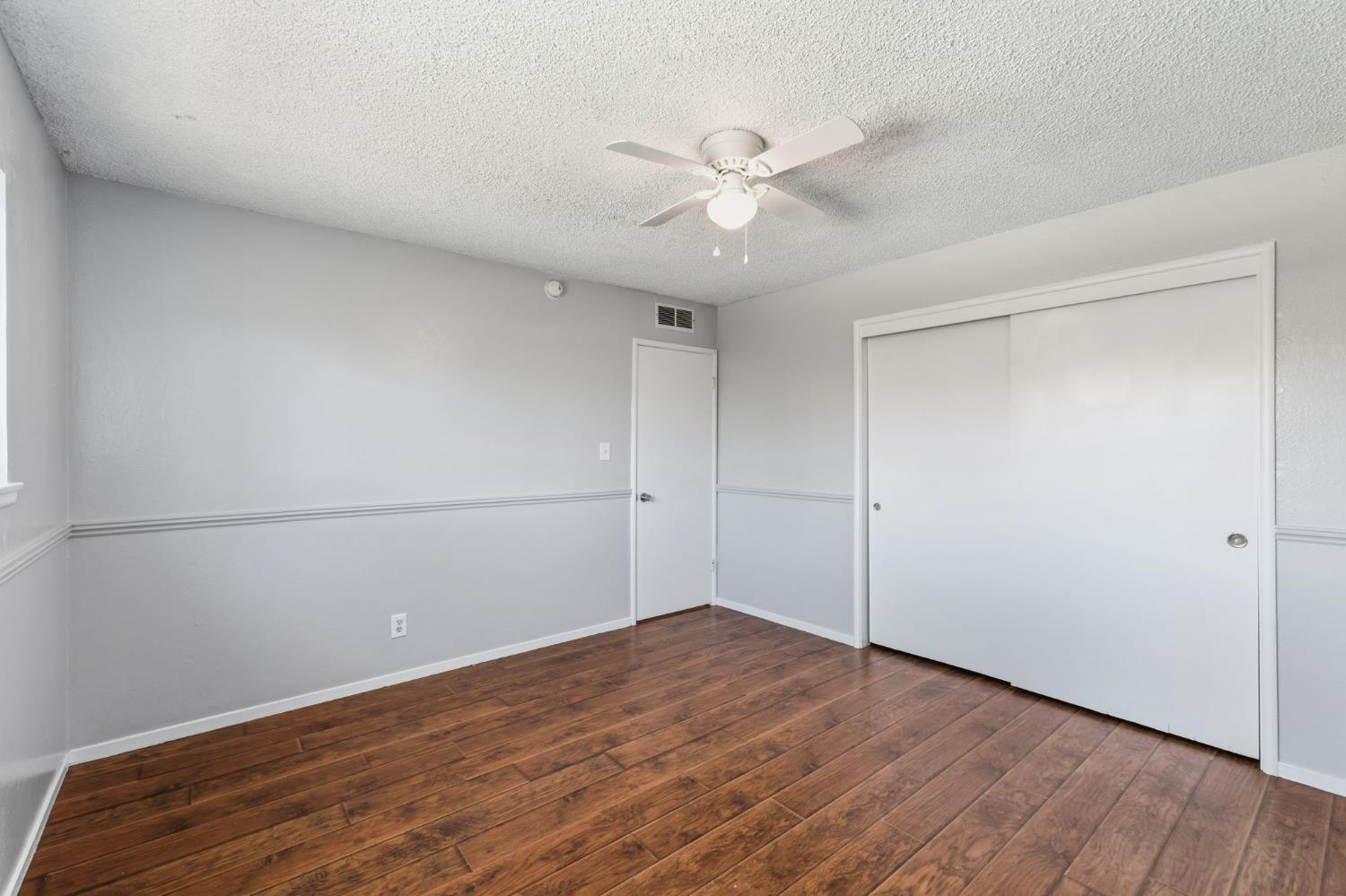 873 W Euclid Ave, Clovis, CA 93612