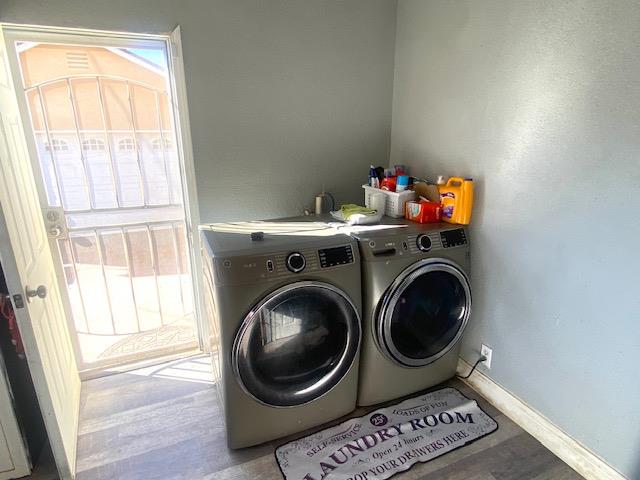 4574 E Illinois Ave, Fresno, CA 93702