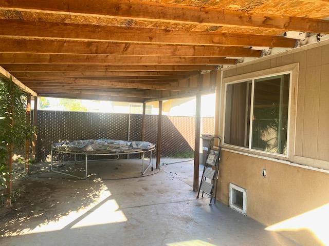 4574 E Illinois Ave, Fresno, CA 93702