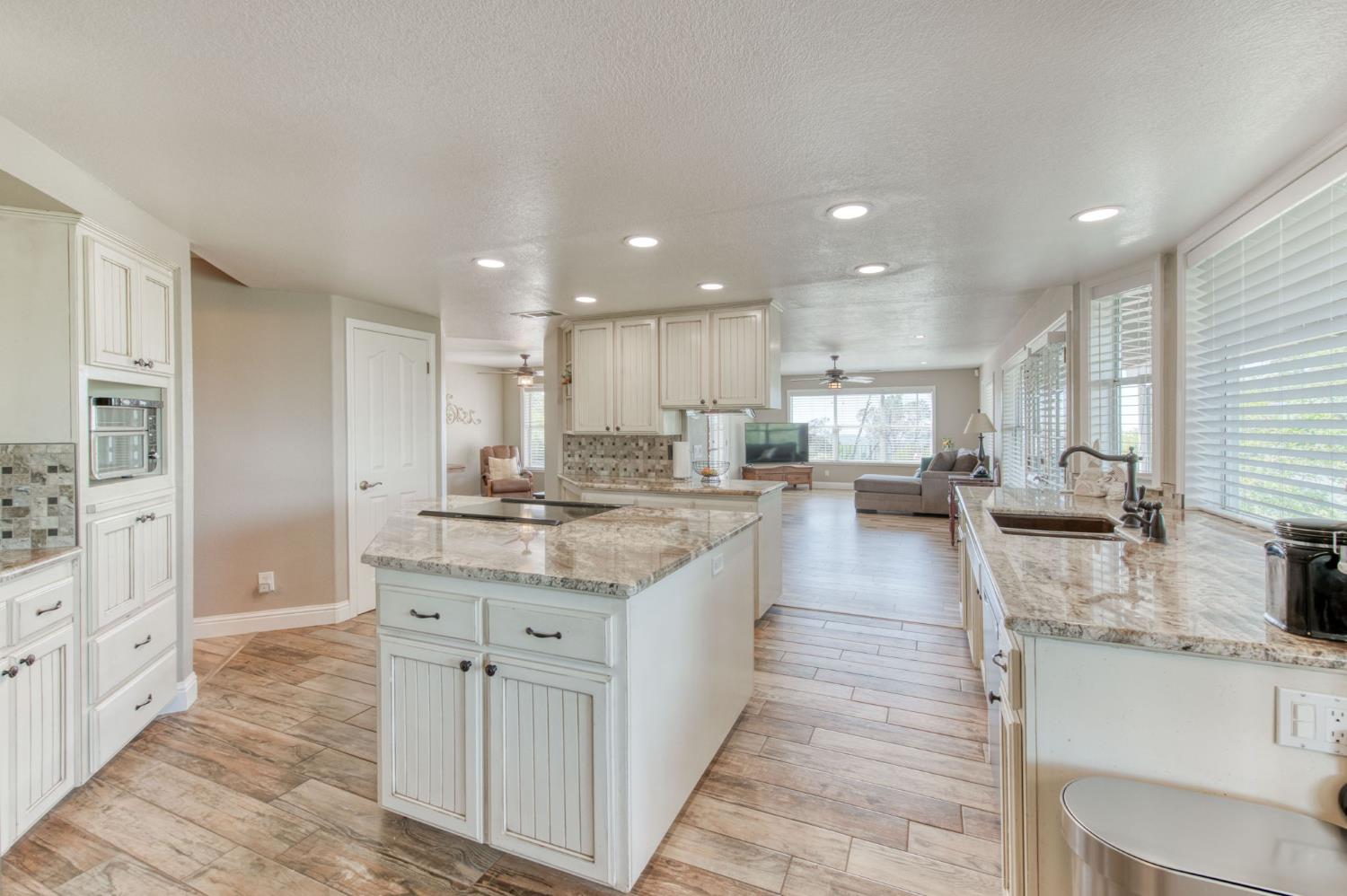 41101 Lilley Mountain Dr, Coarsegold, CA 93614