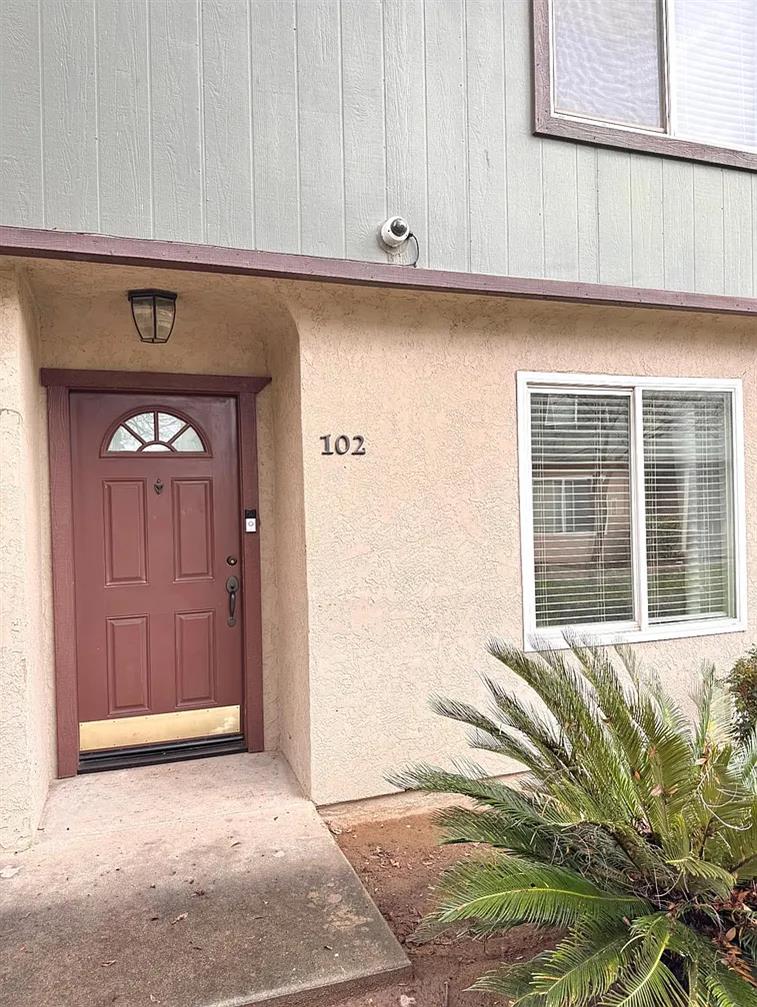 1745 N Winery #102, Fresno, CA 93703