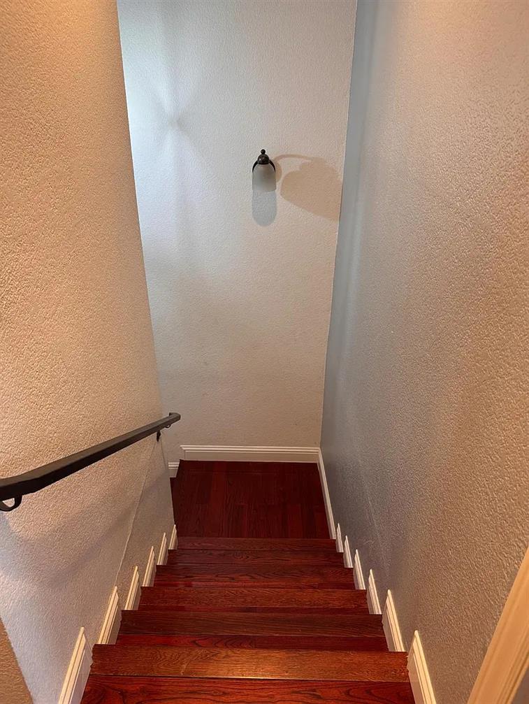 1745 N Winery #102, Fresno, CA 93703